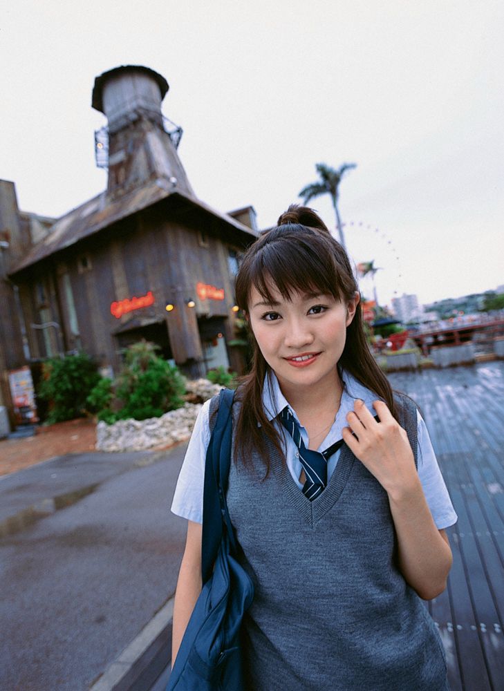 YS Web_高部あい《もぎたて女子高生アイドル》写真集 Vol.182[51P]