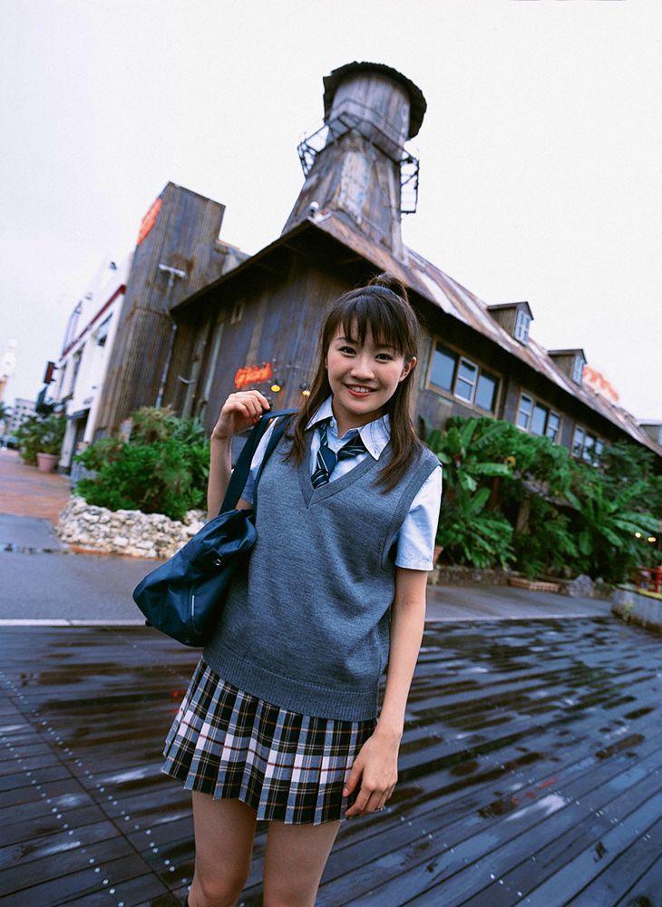 YS Web_高部あい《もぎたて女子高生アイドル》写真集 Vol.182[51P]