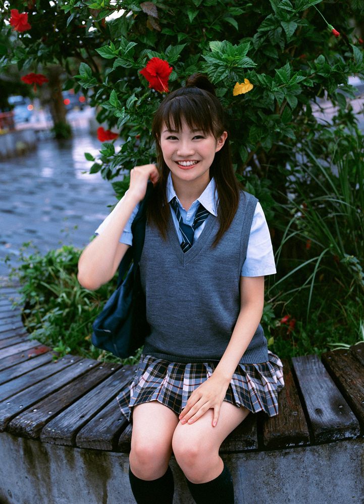 YS Web_高部あい《もぎたて女子高生アイドル》写真集 Vol.182[51P]