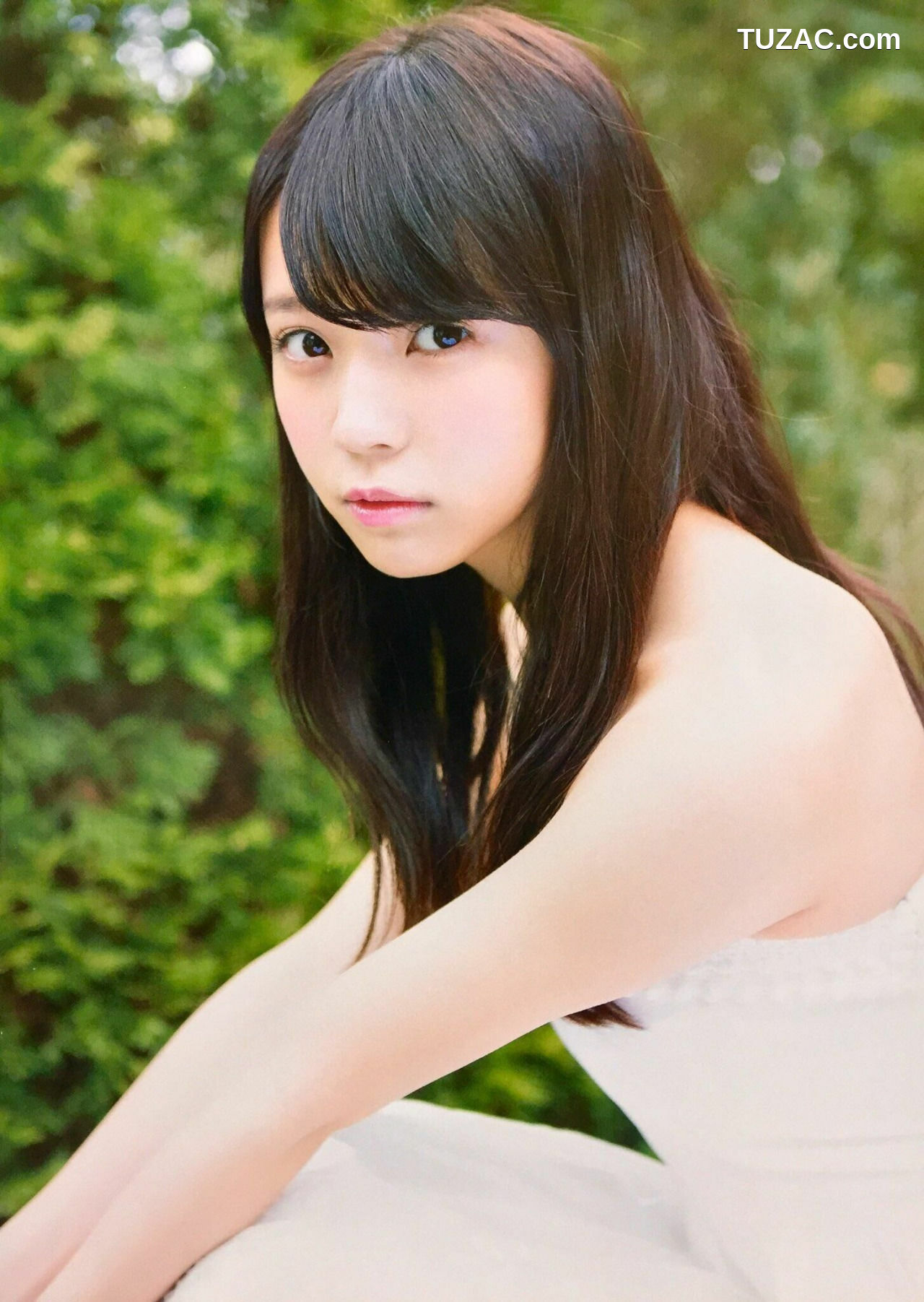 Young Champion杂志写真_ 乃木坂46 2016年No.05 写真杂志[14P]
