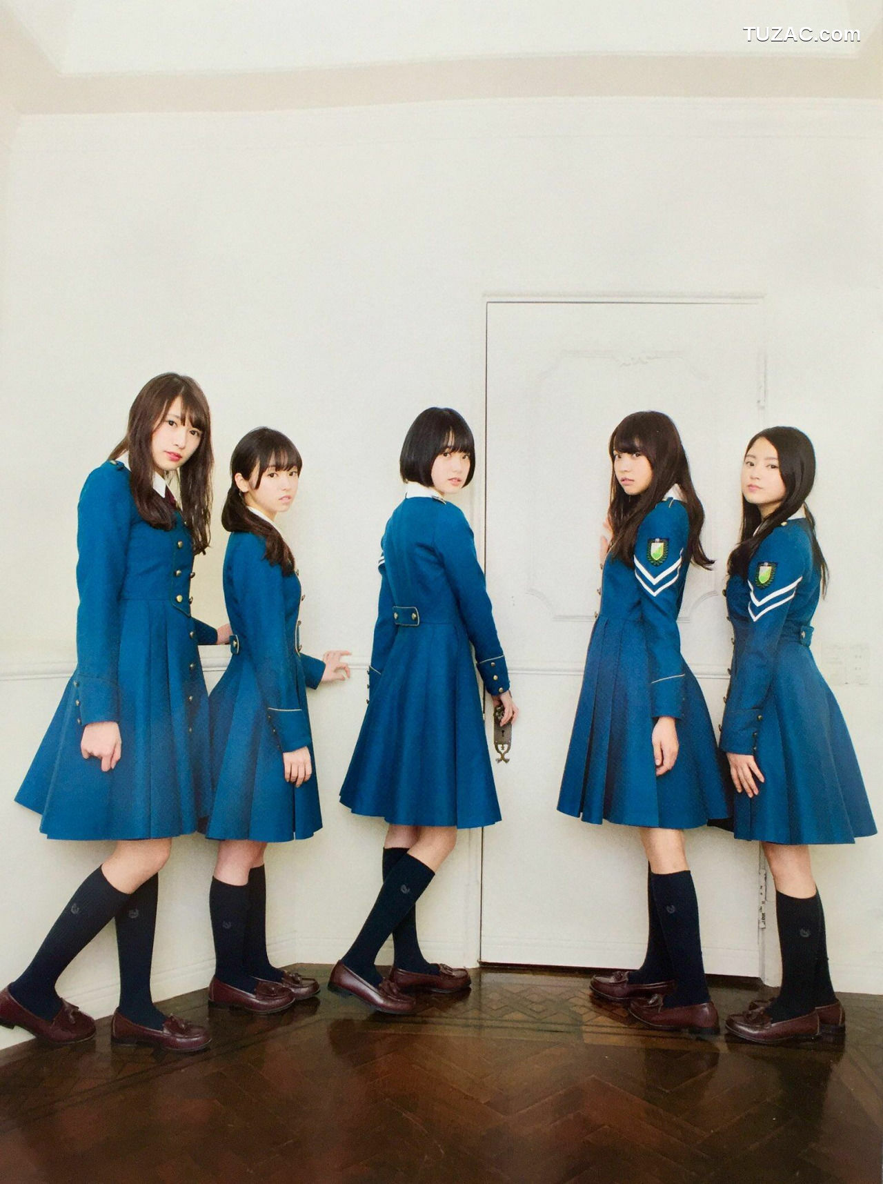 Young Champion杂志写真_ 乃木坂46 2016年No.05 写真杂志[14P]