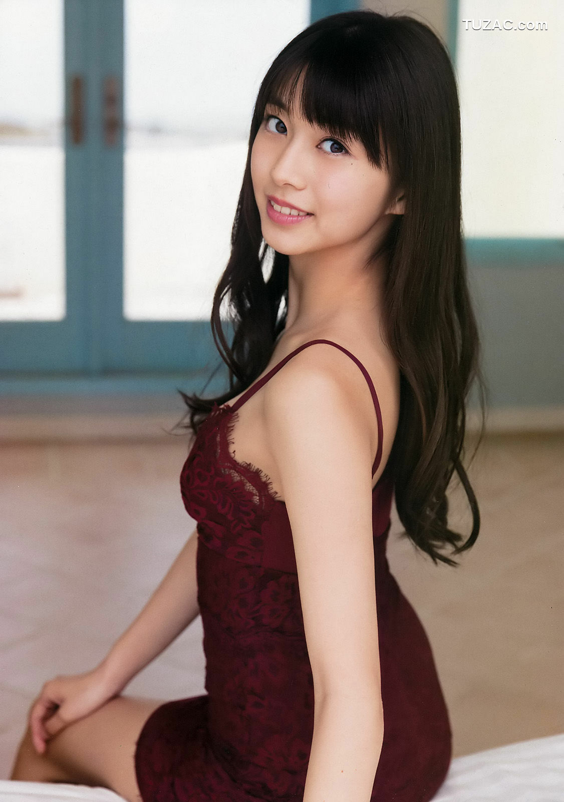 Young Champion杂志写真_ 牧野真莉愛 伊藤寧々 2018年No.01 写真杂志[24P]