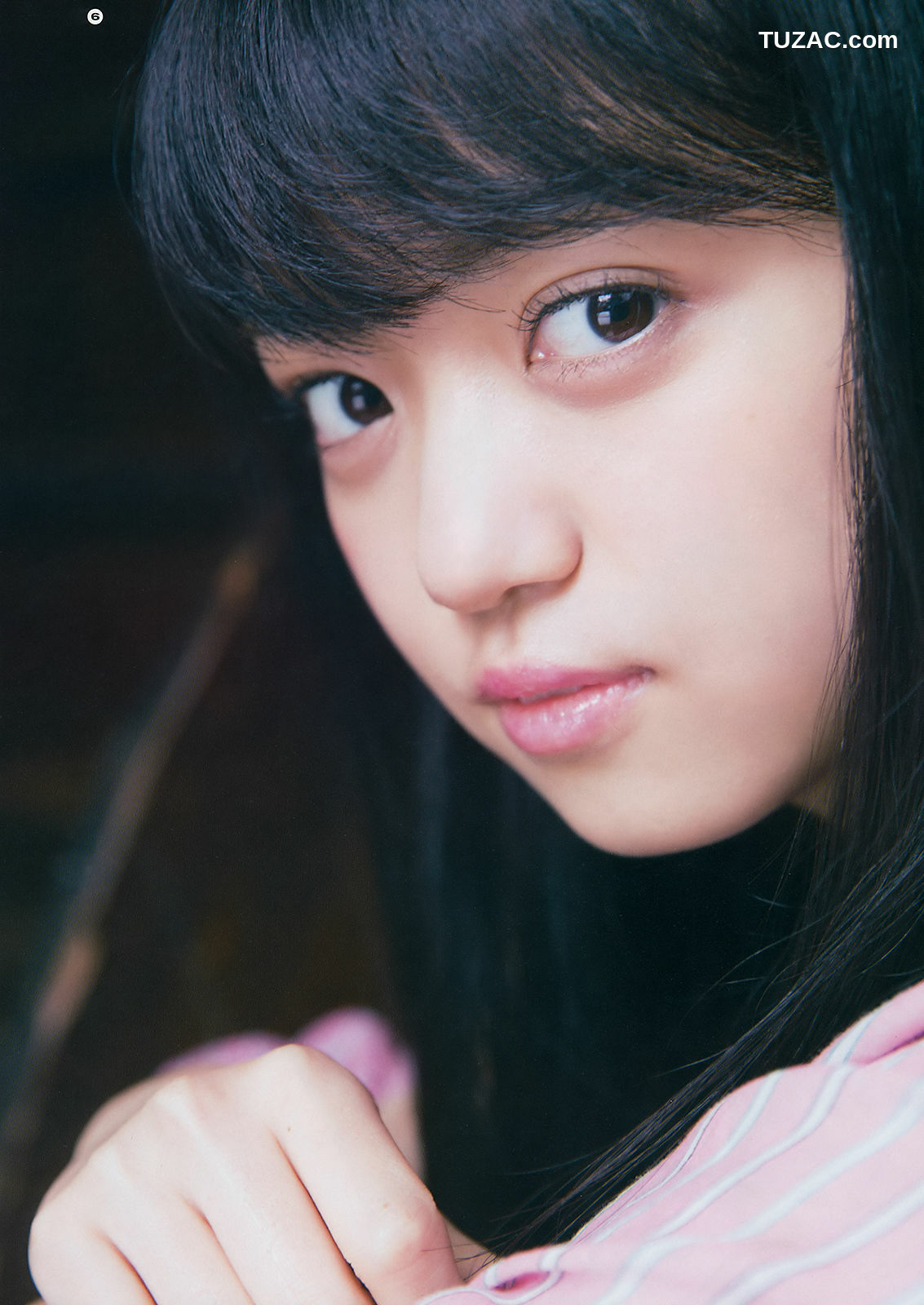 Young Gangan杂志写真_ アンジェラ芽衣 吉川茉優 2018年No.09 写真杂志[17P]