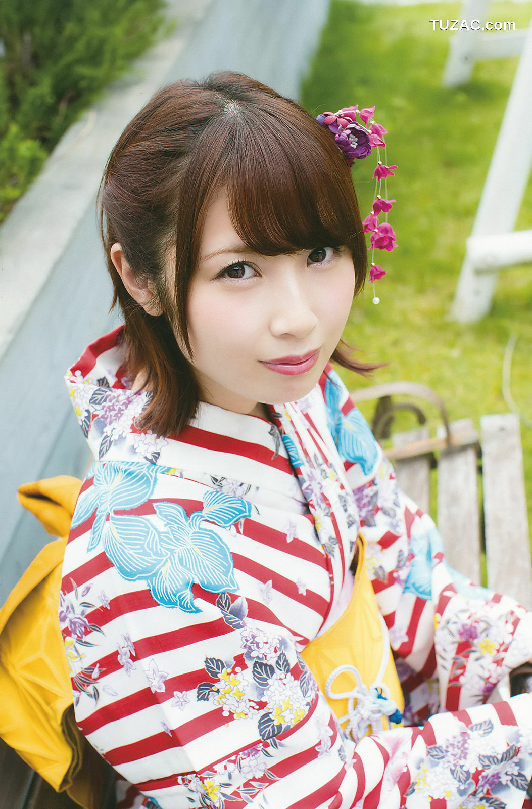 Young Gangan杂志写真_ 小畑優奈 2017年No.16 写真杂志[35P]