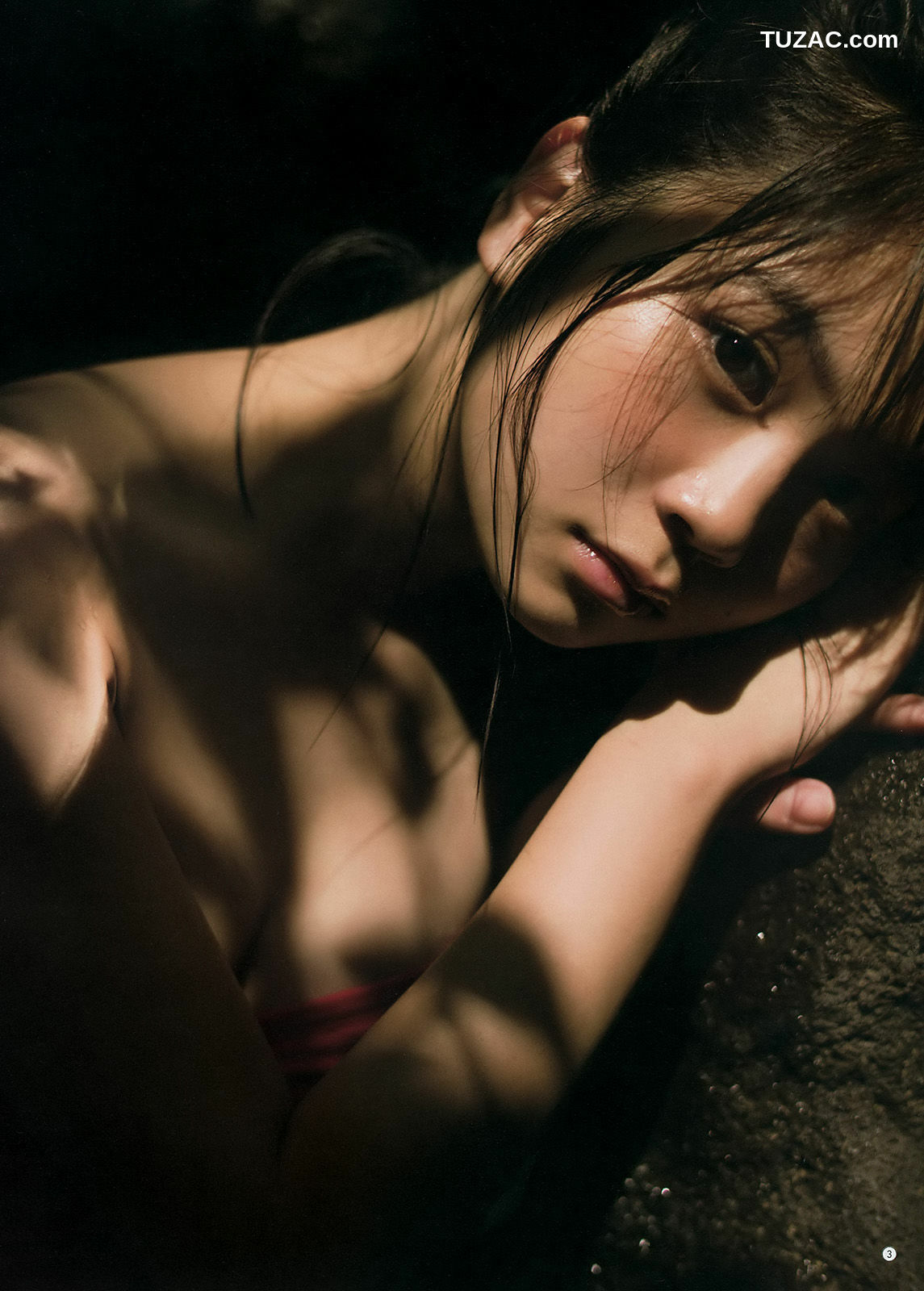 Young Gangan杂志写真_ 小畑優奈 園都 2017年No.22 写真杂志[22P]