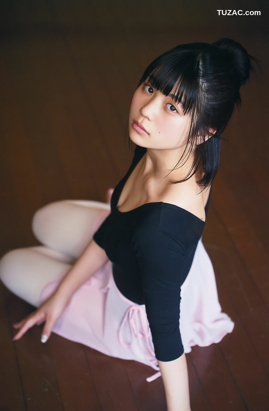 Young Gangan杂志写真_ 小畑優奈 大場美奈 林ゆめ 2018年No.12 写真杂志[34P]