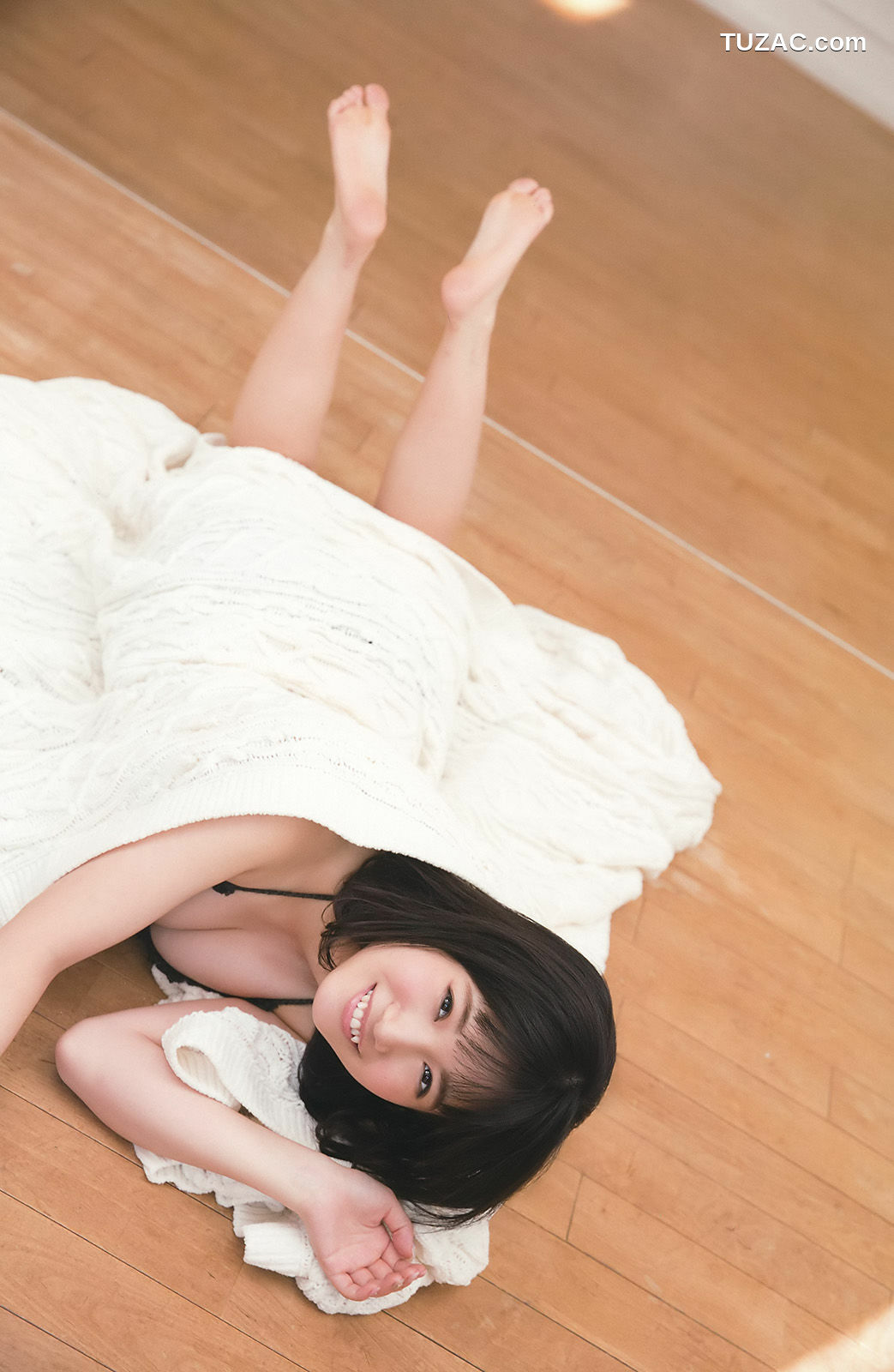 Young Gangan杂志写真_ 朝長美桜 月足天音 荒巻美咲 2017年No.03 写真杂志[30P]