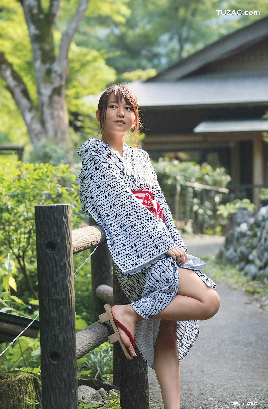 Young Gangan杂志写真_ 浅川梨奈 大場美奈 2016年No.07 写真杂志[31P]