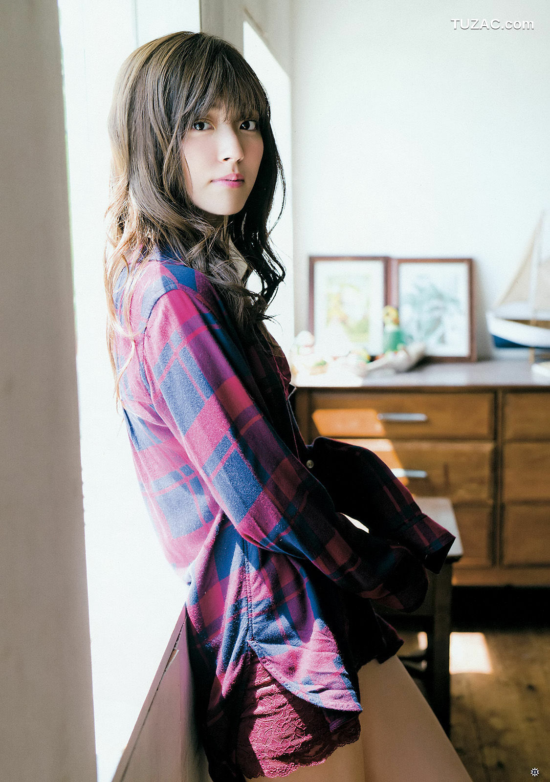 Young Gangan杂志写真_ 鈴木愛理 浅川梨奈 藤城アンナ 2015年No.21 写真杂志[22P]