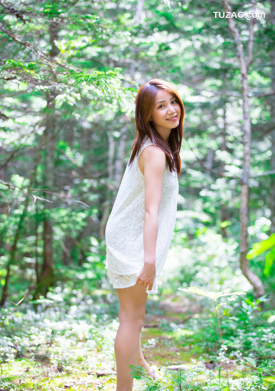 Young Magazine杂志写真_ 山本梓 西田麻衣 吉川友 2012年No.46 写真杂志[37P]