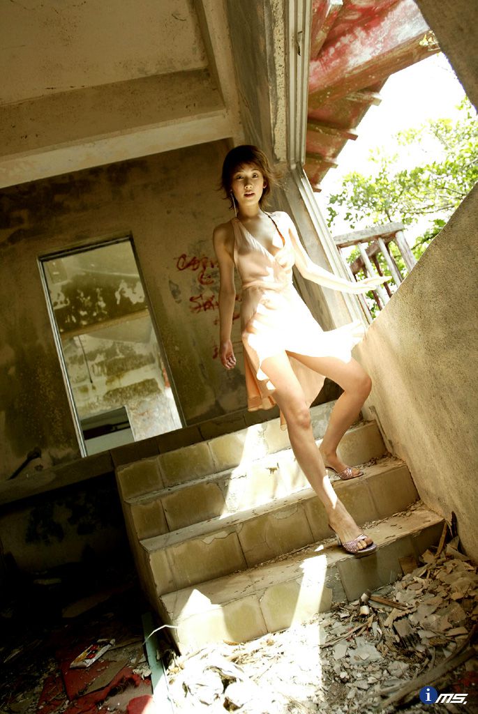 @misty_ No.046 Aya Onoue 尾上綾 写真集[30P]