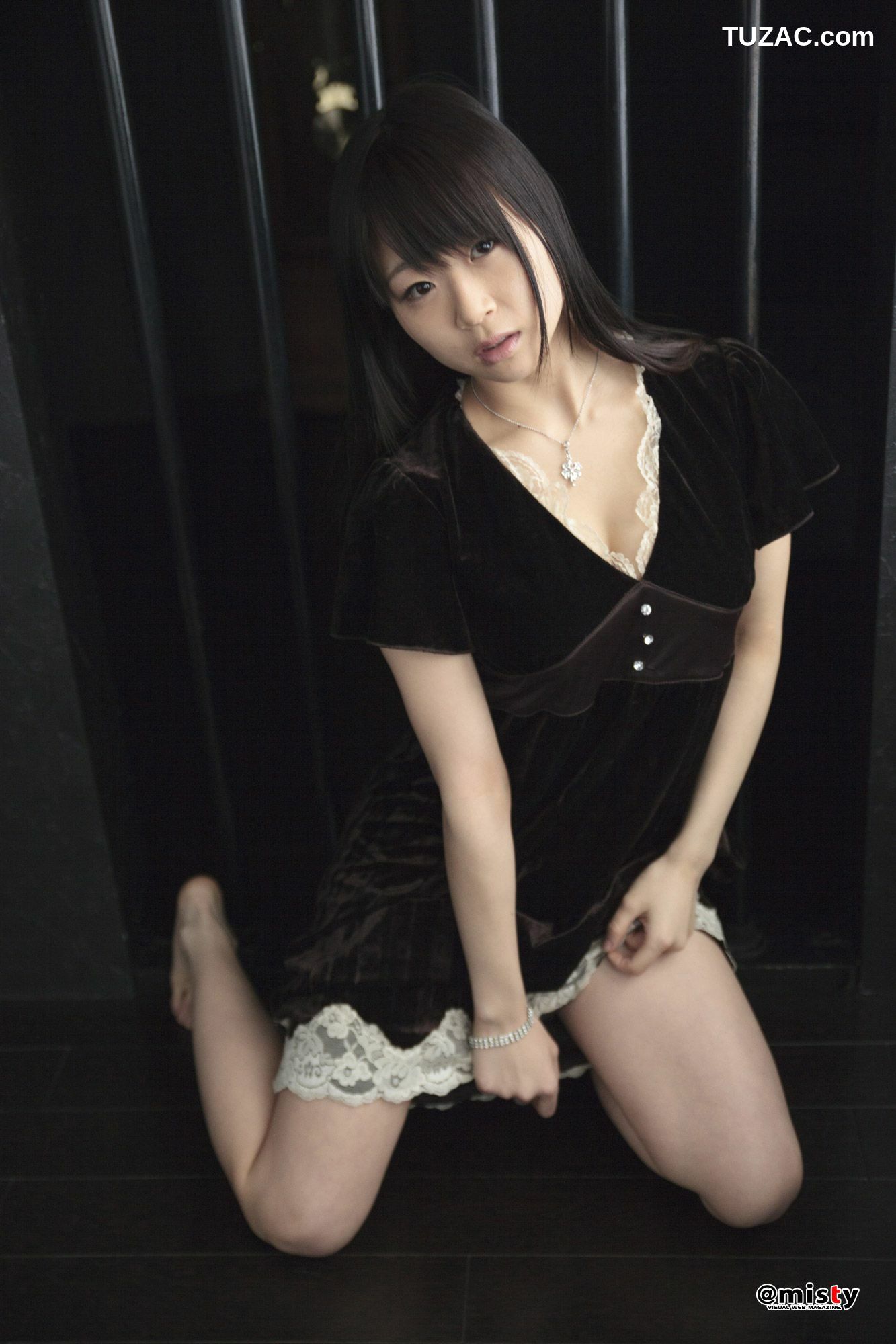 @misty_ No.353 Momoko Miduki 水月桃子 写真集[50P]