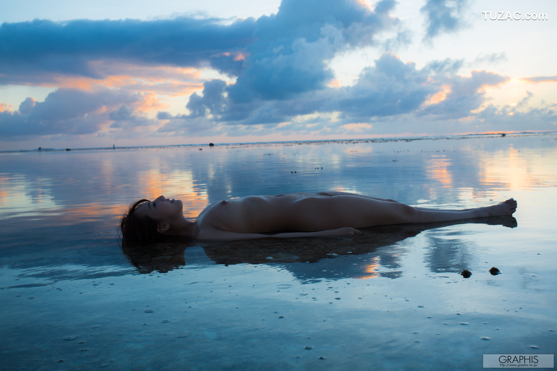 三上悠亚-《GLAMOROUS-NUDE》-Graphis-Gals-No.420-20171124