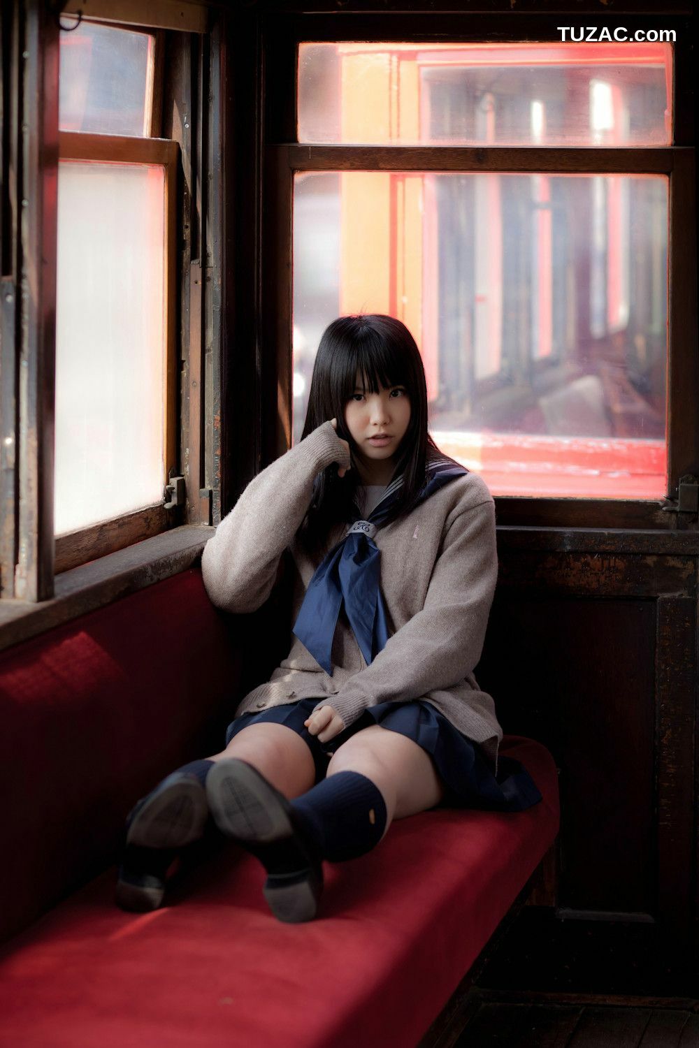 日本CosPlay_Enako(えなこ) School Girl (女子校生) 写真集[130P]