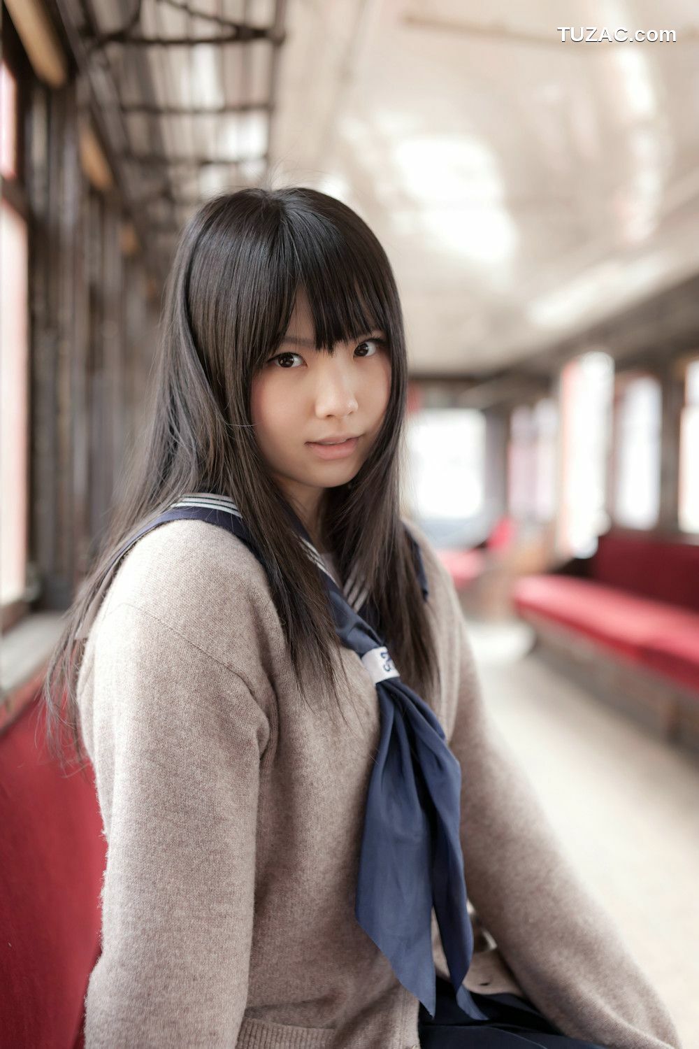 日本CosPlay_Enako(えなこ) School Girl (女子校生) 写真集[130P]