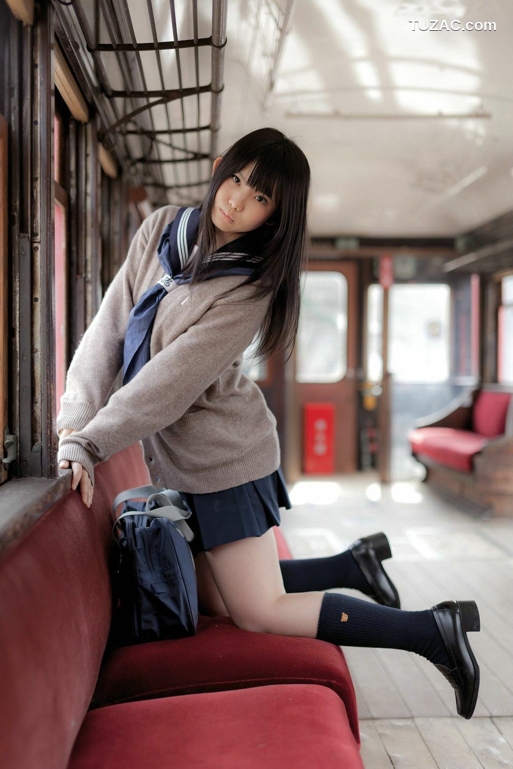 日本CosPlay_Enako(えなこ) School Girl (女子校生) 写真集[130P]