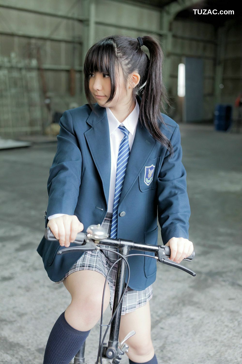 日本CosPlay_Enako(えなこ) School Girl (女子校生) 写真集[130P]
