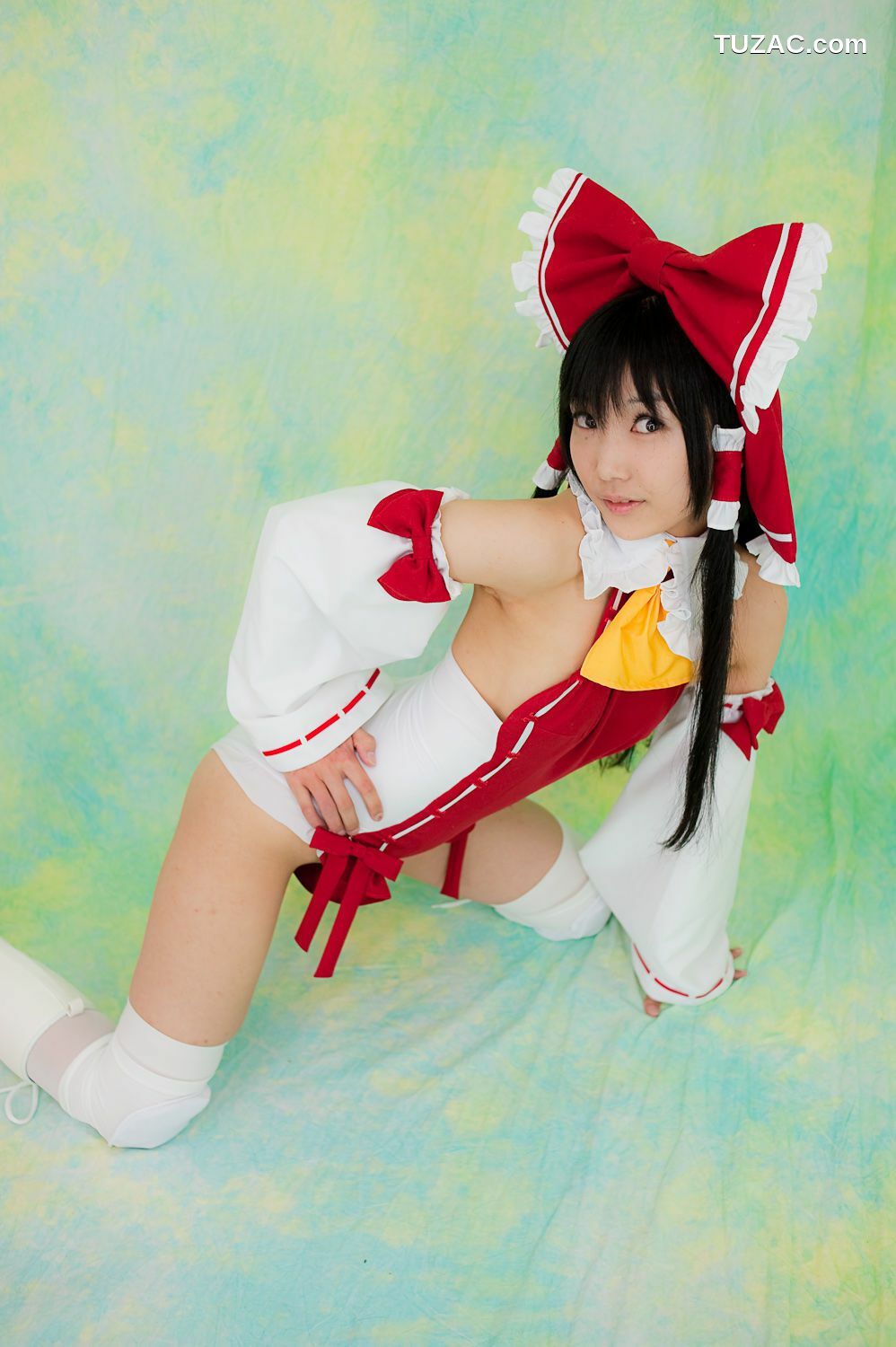 日本CosPlay_れんふりーど《東方Project》博麗霊夢 写真集[100P]