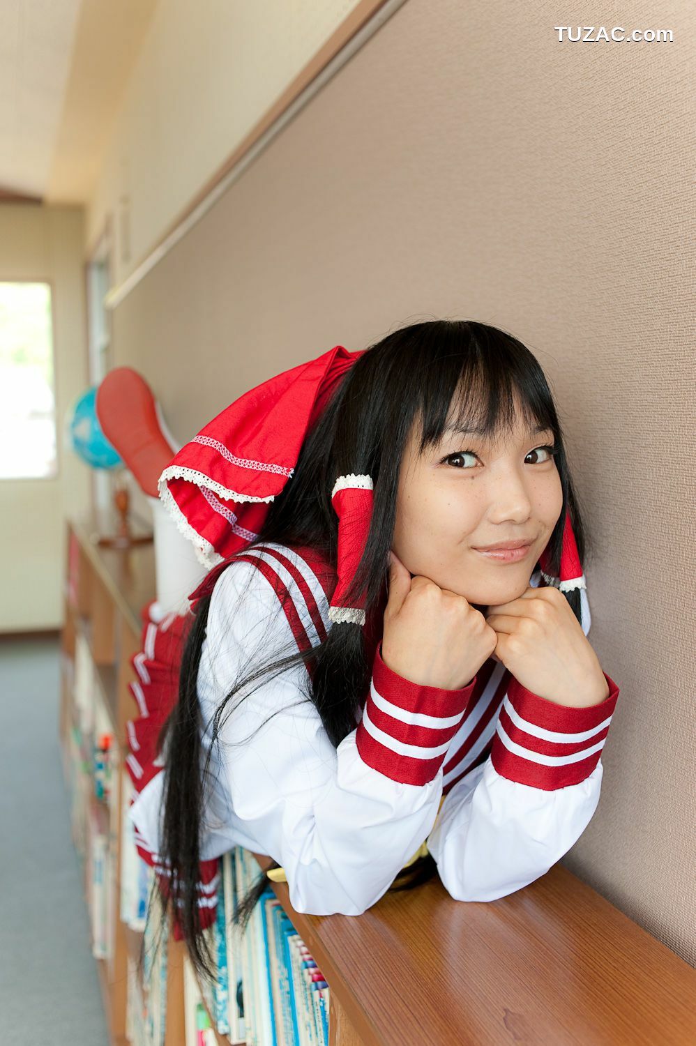 日本CosPlay_れんふりーど《東方Project》博麗霊夢 写真集[100P]