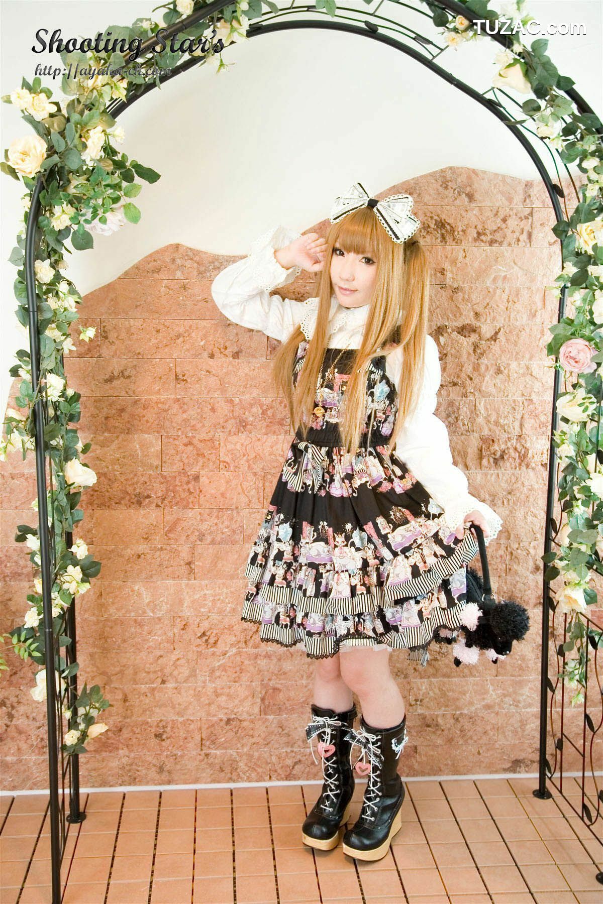 日本CosPlay_サク (Saku) 《Gothic Lolita(ゴスロリ)》 写真集[100P]