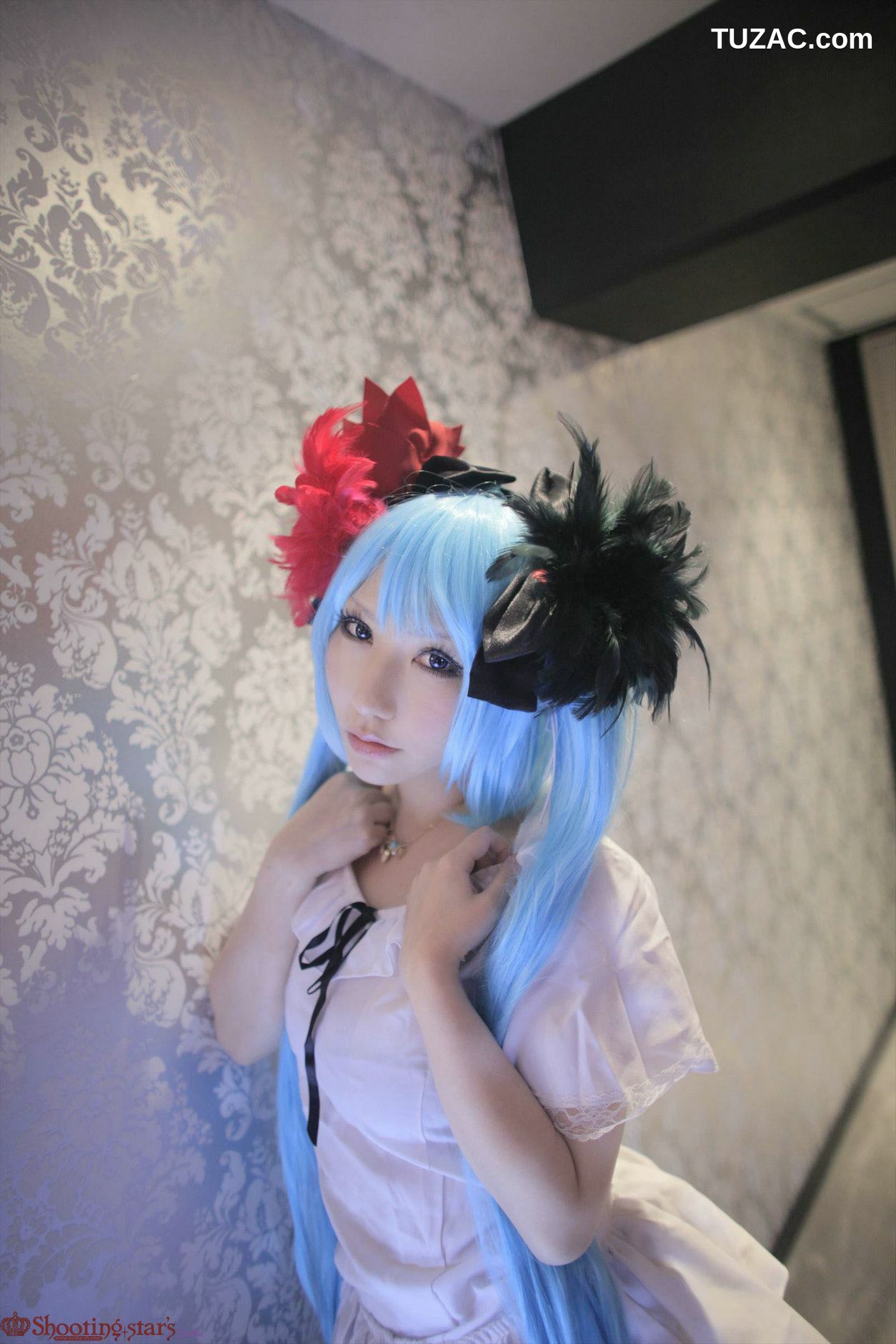 日本CosPlay_サク (Saku) 《VOCALOID》Miku+GUMI+MEIKO 写真集[119P]