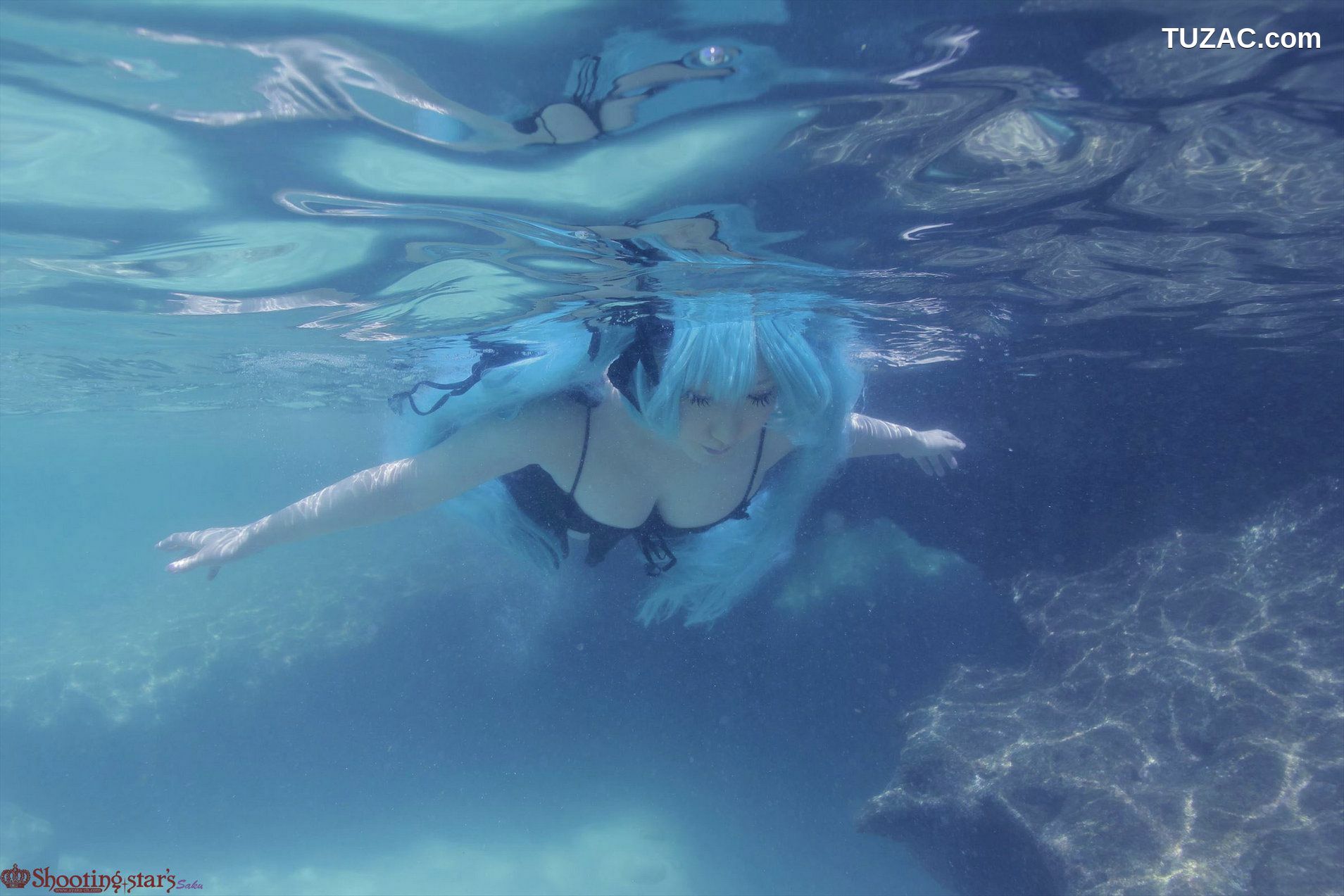 日本CosPlay_サク (Saku) 《VOCALOID》Miku+GUMI+MEIKO 写真集[119P]