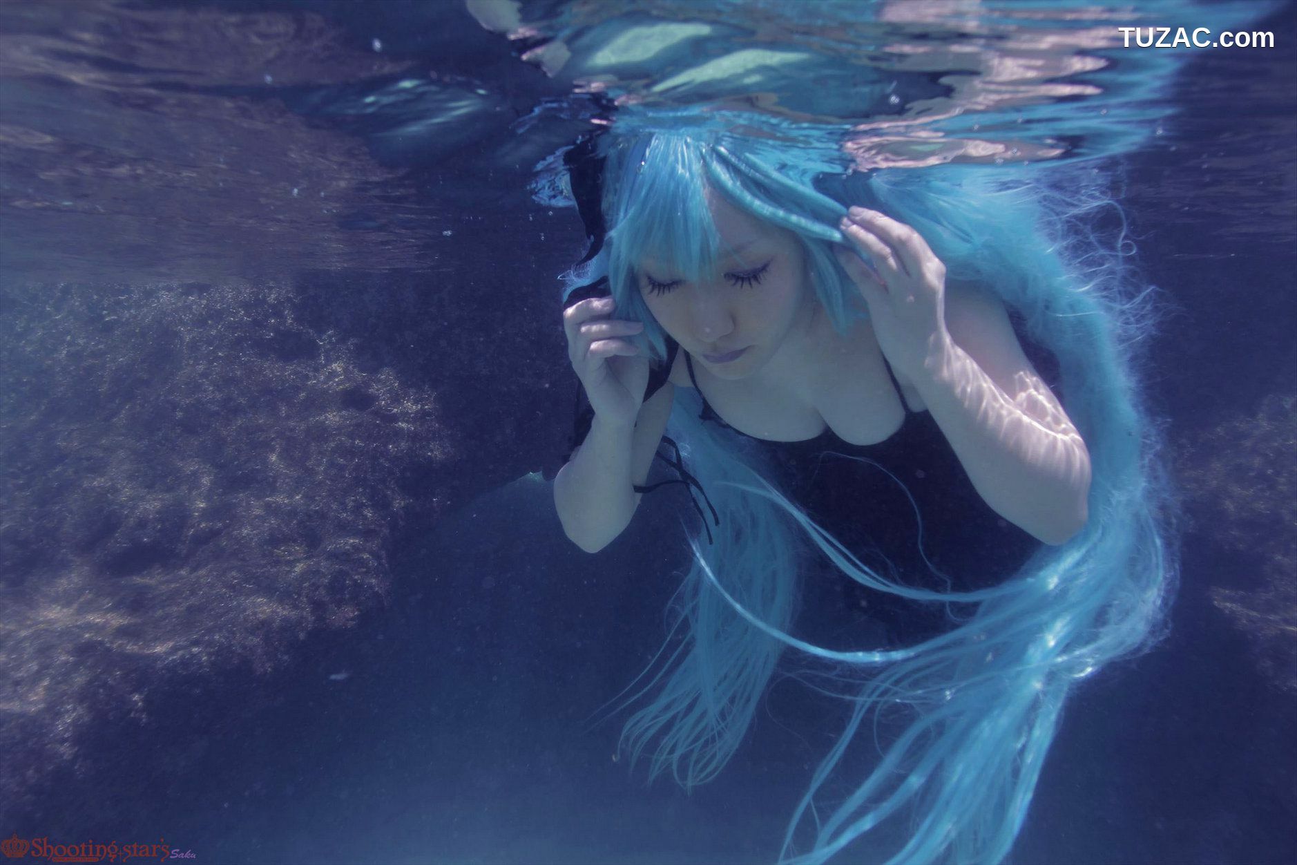 日本CosPlay_サク (Saku) 《VOCALOID》Miku+GUMI+MEIKO 写真集[119P]