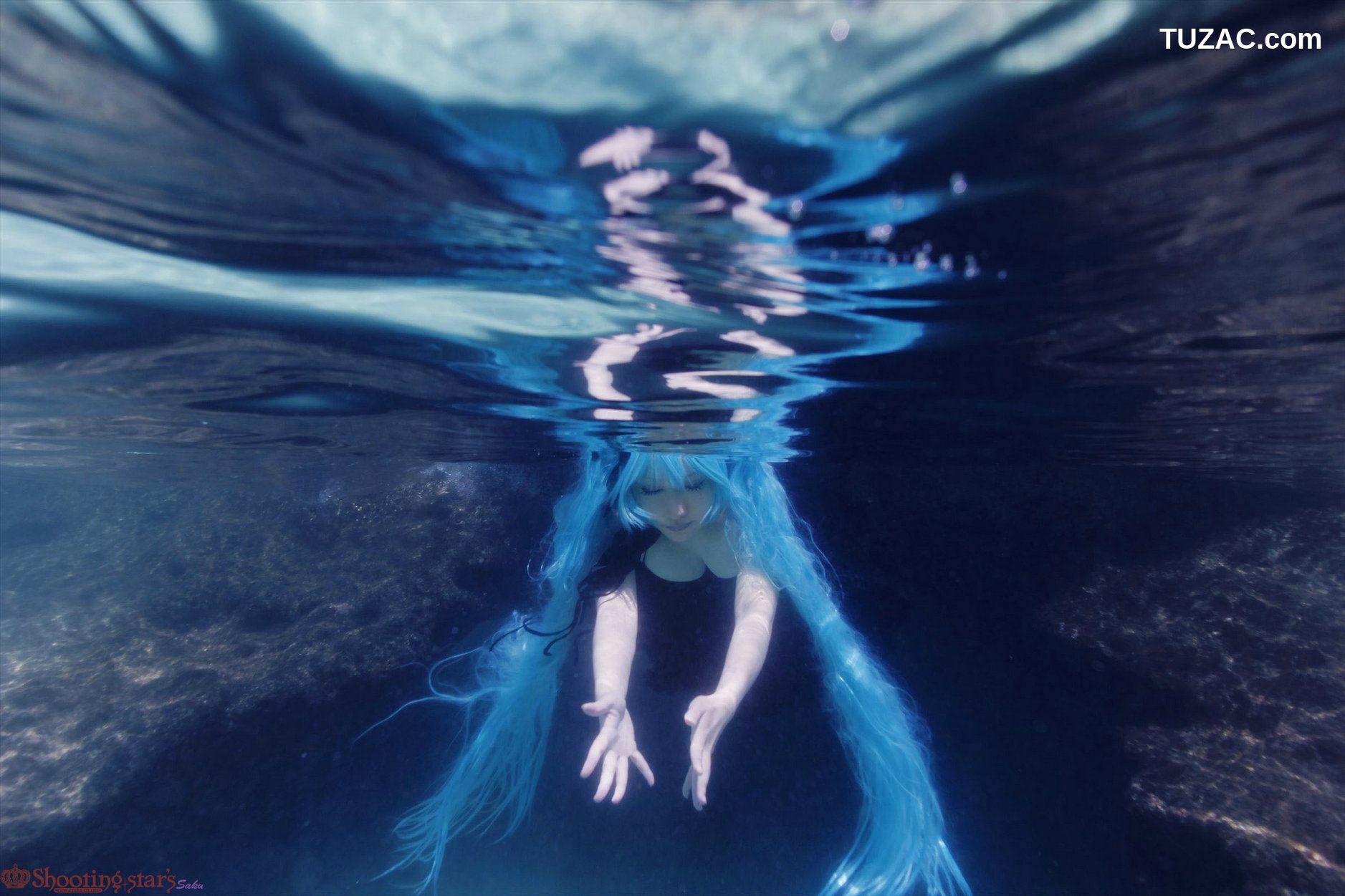 日本CosPlay_サク (Saku) 《VOCALOID》Miku+GUMI+MEIKO 写真集[119P]