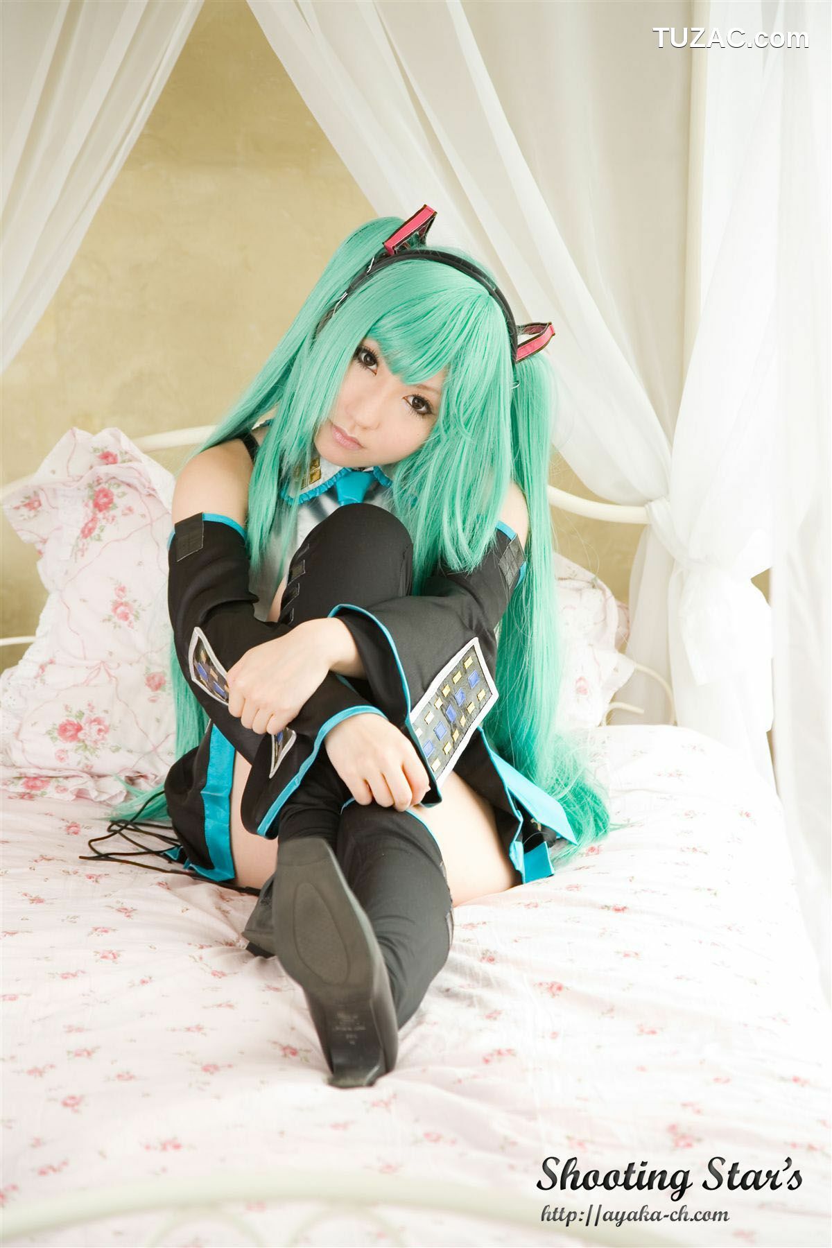 日本CosPlay_サク (绫香 Saku Ayaka) 《VOCALOID》Hatsune Miku 写真集[70P]