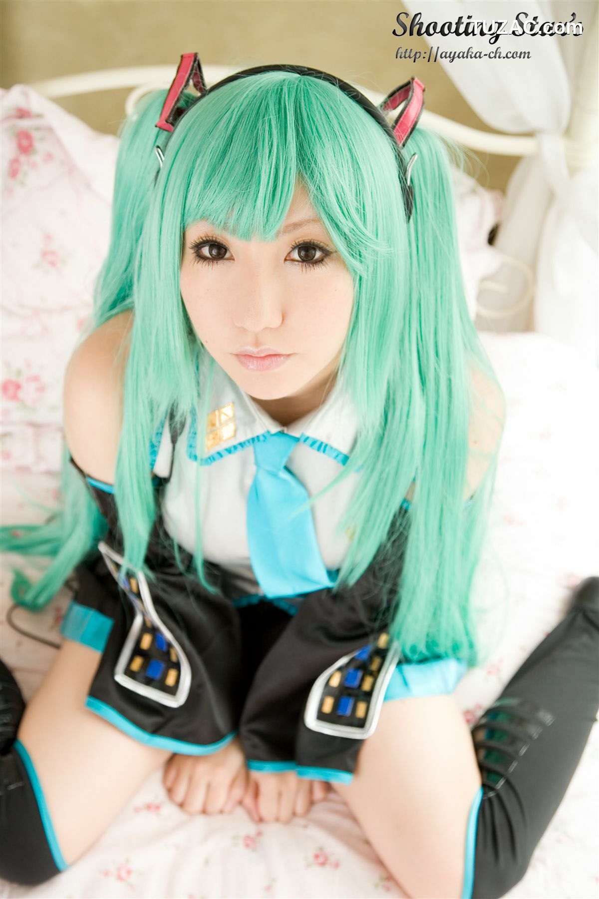 日本CosPlay_サク (绫香 Saku Ayaka) 《VOCALOID》Hatsune Miku 写真集[70P]