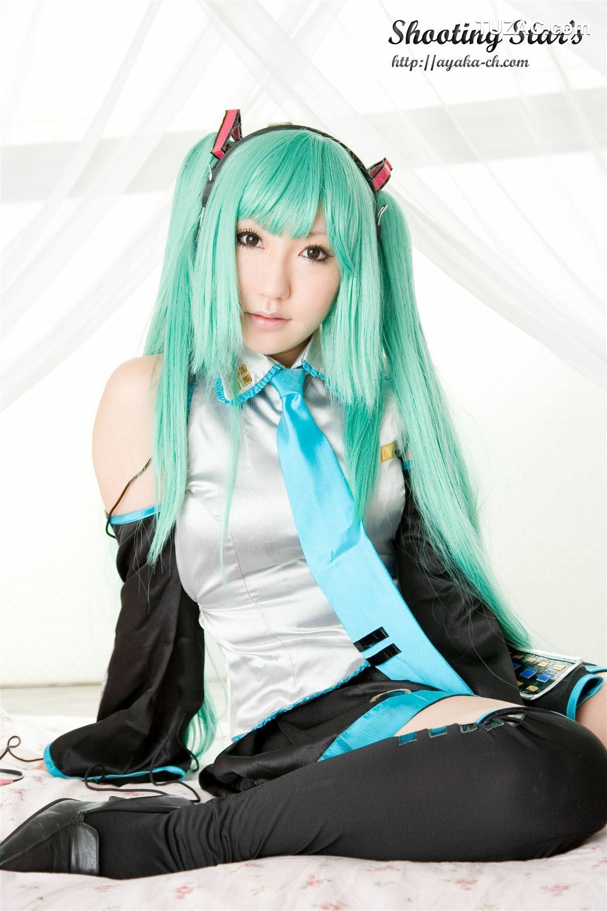 日本CosPlay_サク (绫香 Saku Ayaka) 《VOCALOID》Hatsune Miku 写真集[70P]