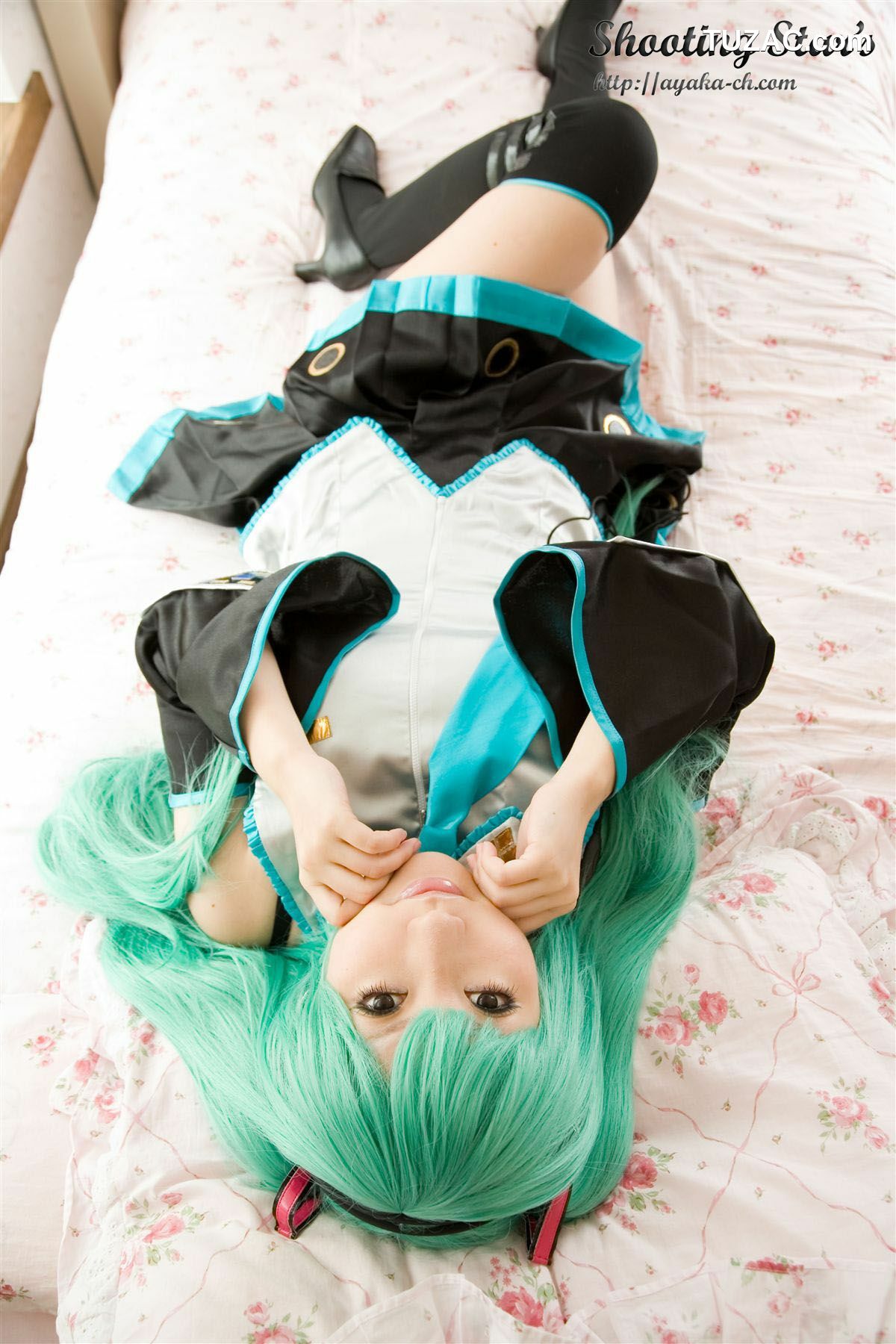 日本CosPlay_サク (绫香 Saku Ayaka) 《VOCALOID》Hatsune Miku 写真集[70P]