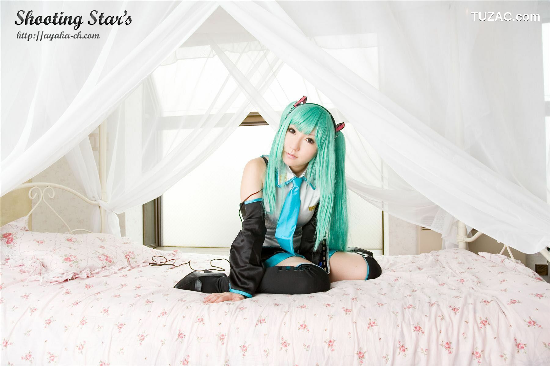 日本CosPlay_サク (绫香 Saku Ayaka) 《VOCALOID》Hatsune Miku 写真集[70P]