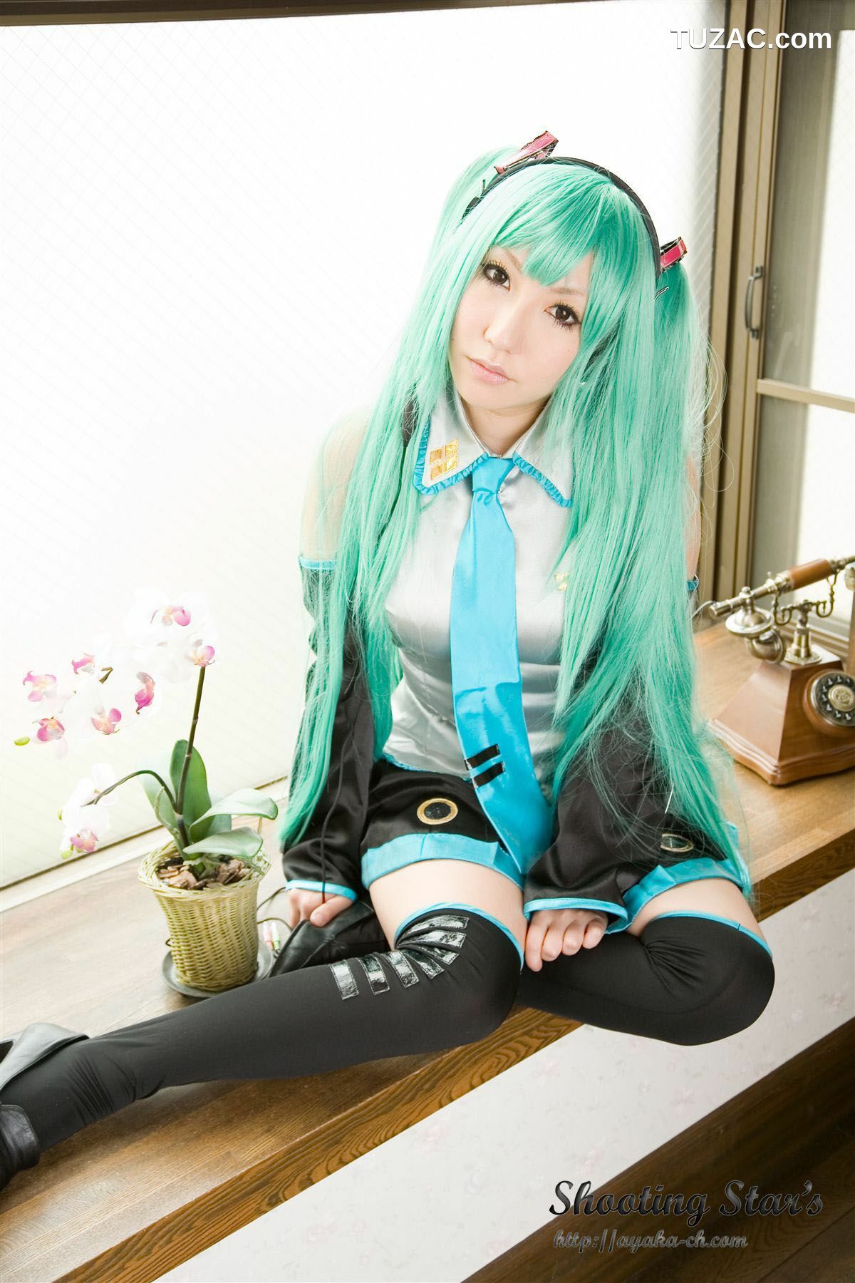 日本CosPlay_サク (绫香 Saku Ayaka) 《VOCALOID》Hatsune Miku 写真集[70P]