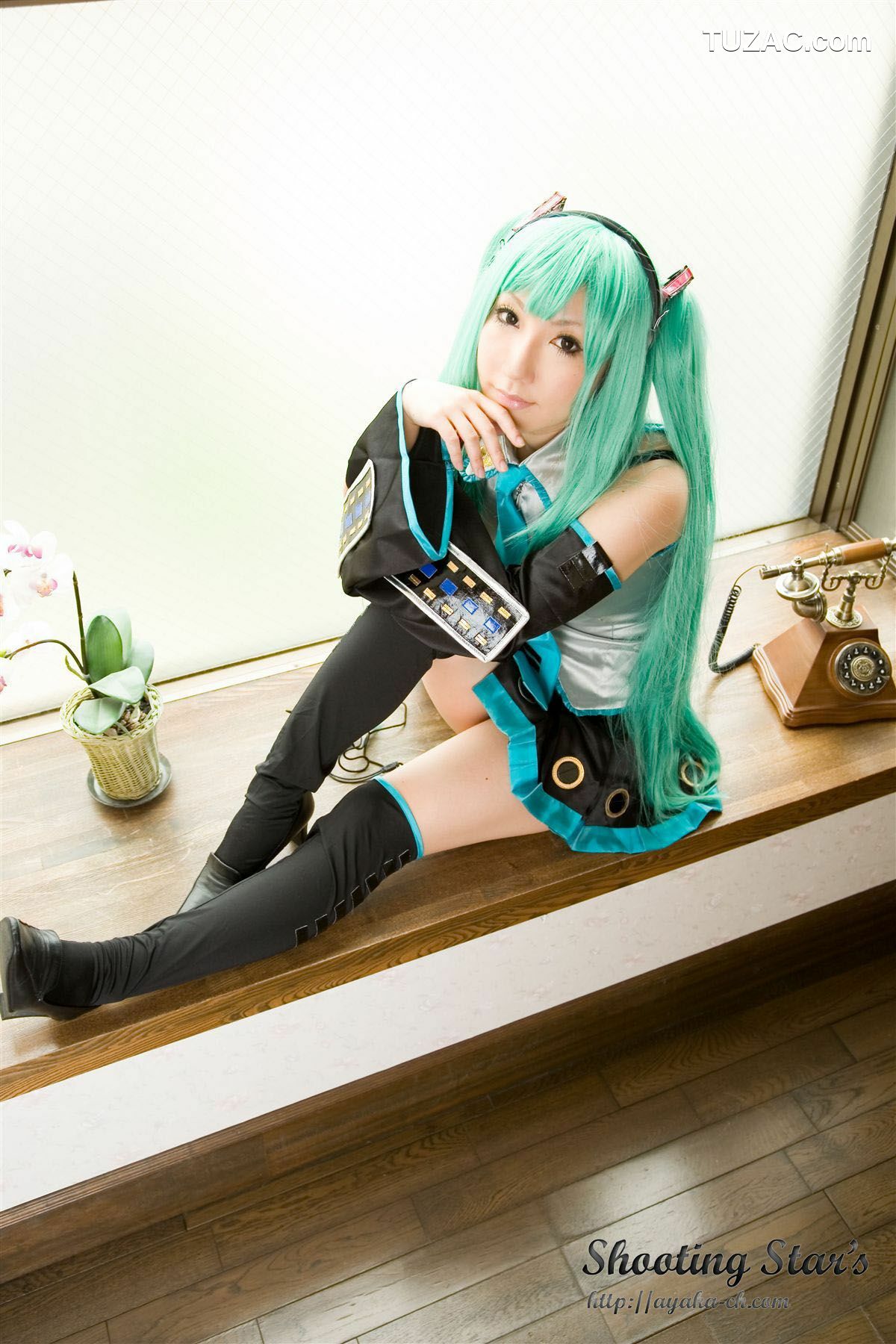 日本CosPlay_サク (绫香 Saku Ayaka) 《VOCALOID》Hatsune Miku 写真集[70P]