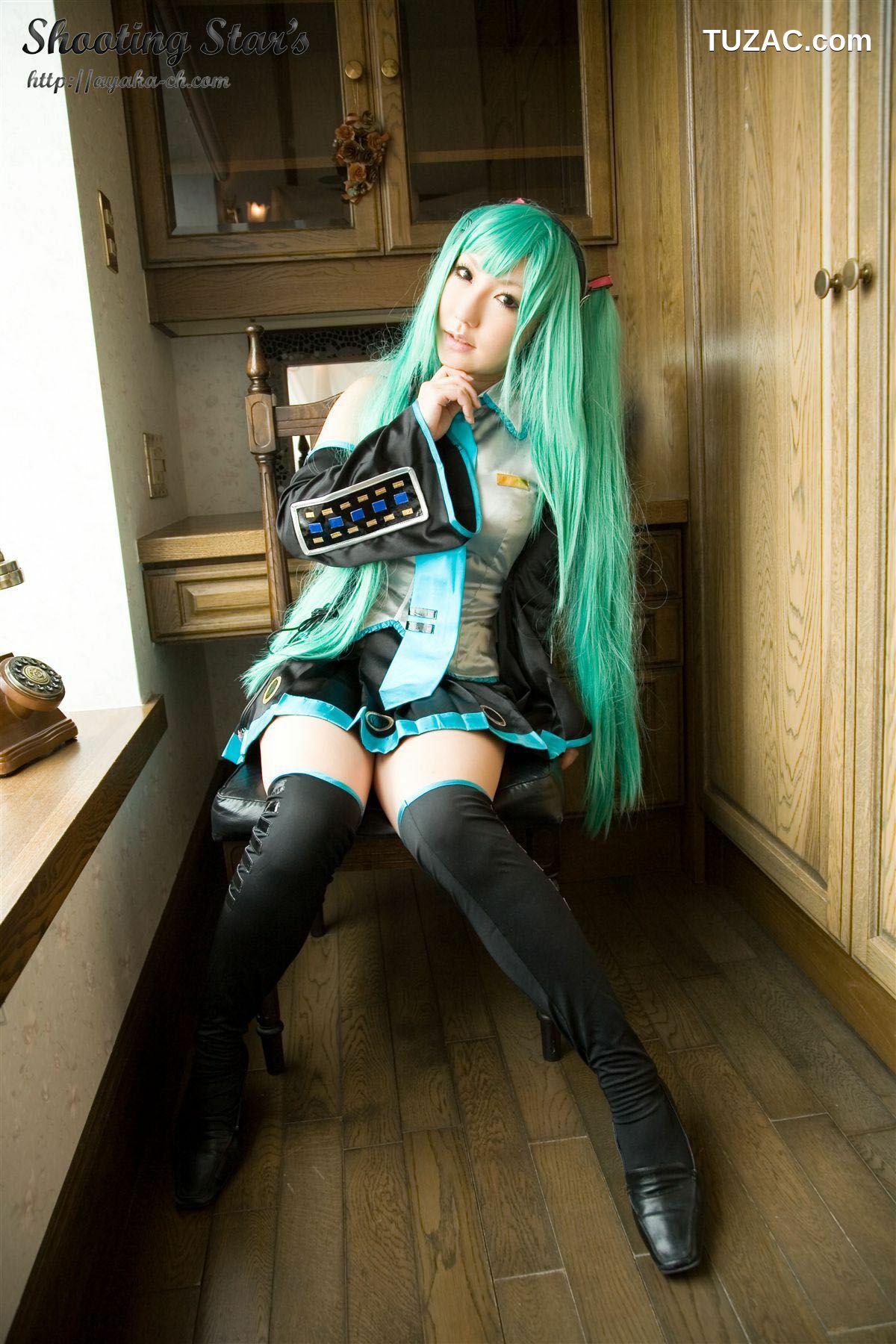 日本CosPlay_サク (绫香 Saku Ayaka) 《VOCALOID》Hatsune Miku 写真集[70P]