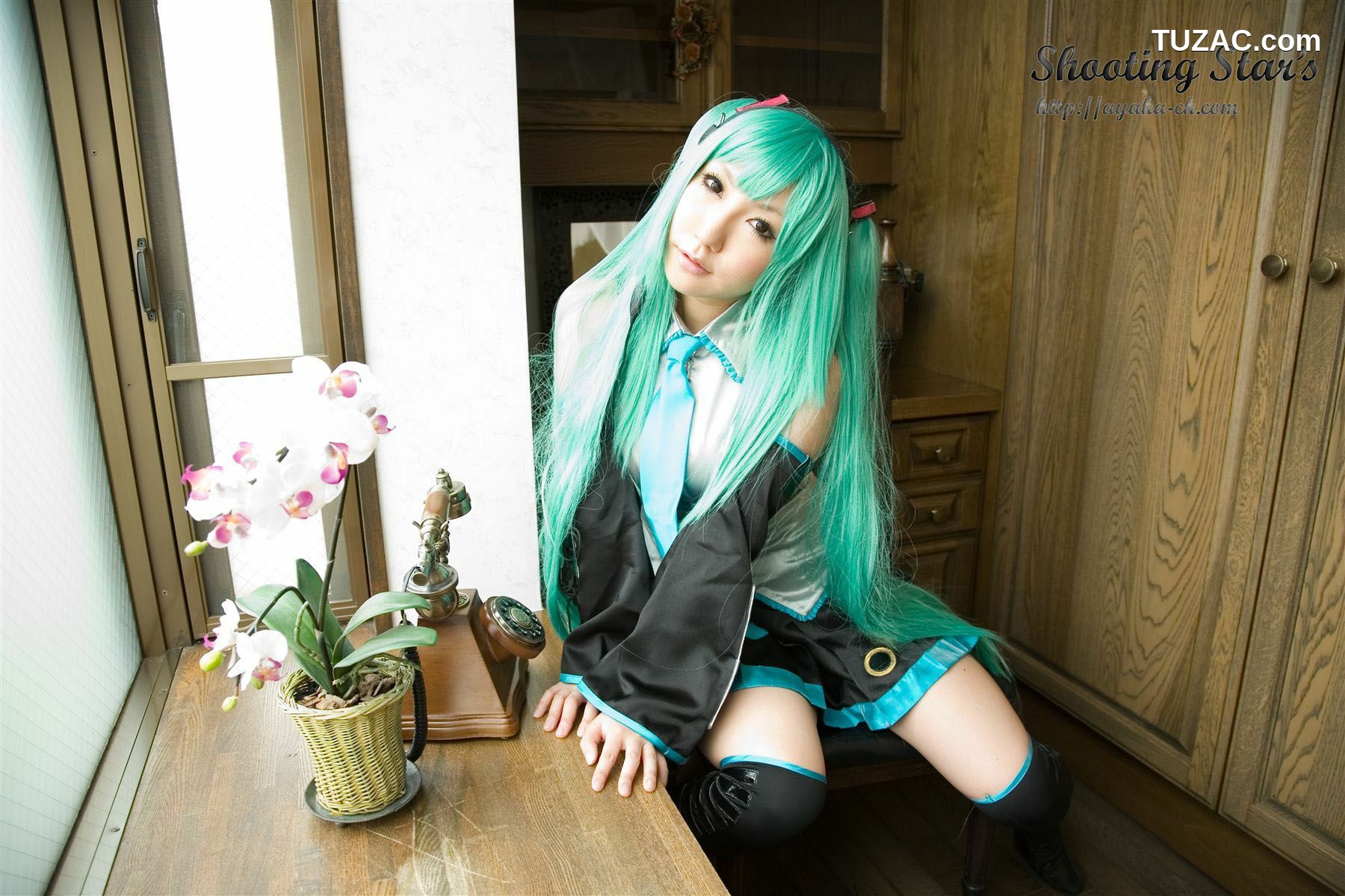 日本CosPlay_サク (绫香 Saku Ayaka) 《VOCALOID》Hatsune Miku 写真集[70P]