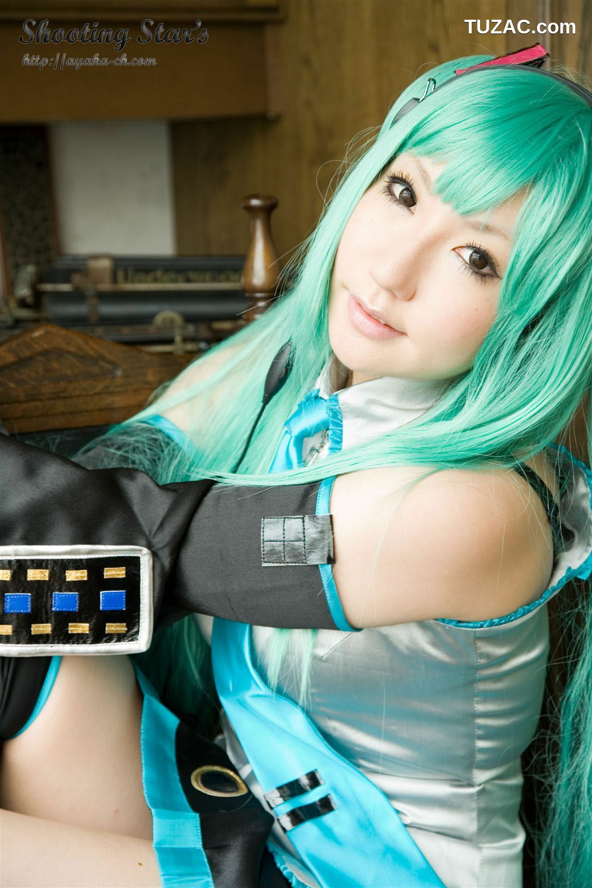 日本CosPlay_サク (绫香 Saku Ayaka) 《VOCALOID》Hatsune Miku 写真集[70P]