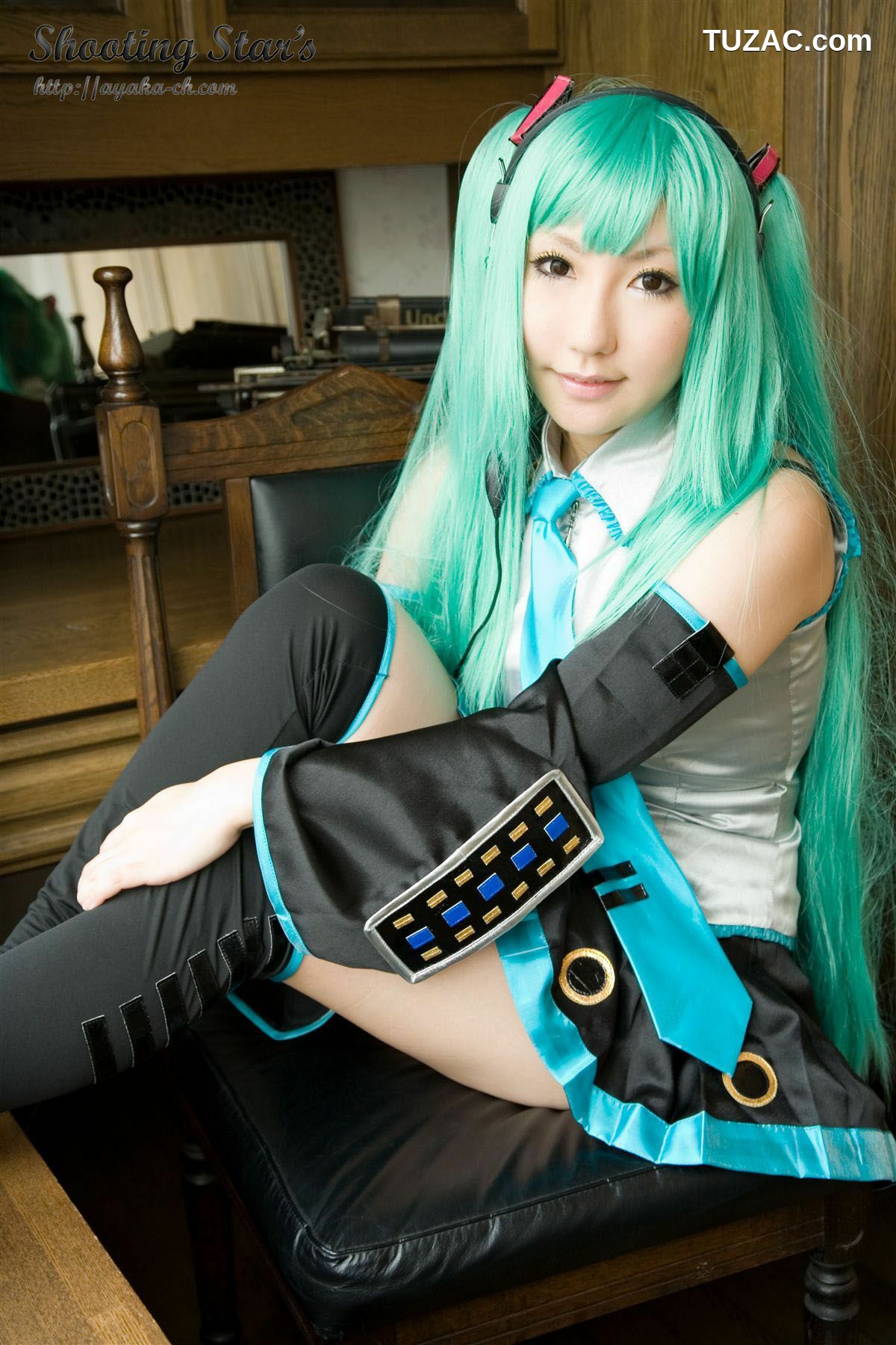 日本CosPlay_サク (绫香 Saku Ayaka) 《VOCALOID》Hatsune Miku 写真集[70P]