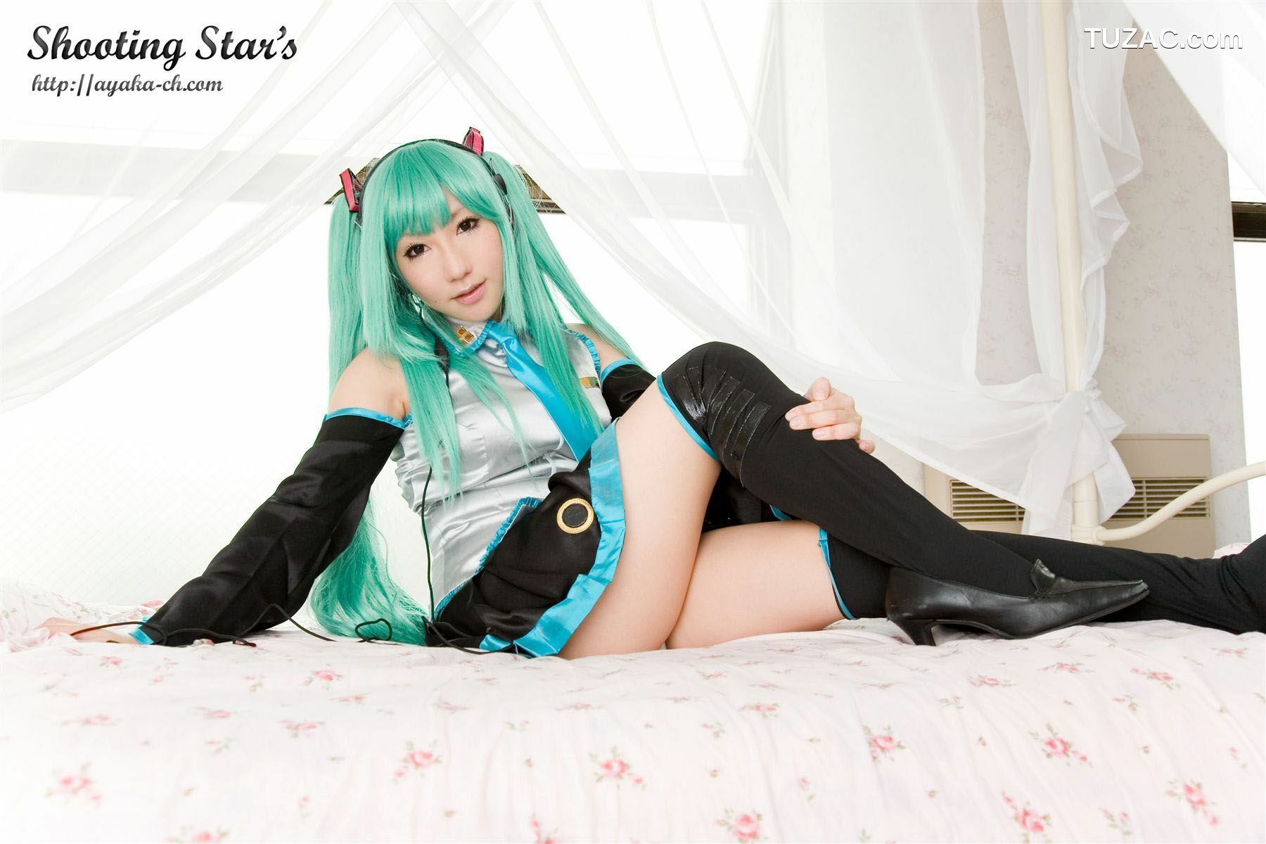 日本CosPlay_サク (绫香 Saku Ayaka) 《VOCALOID》Hatsune Miku 写真集[70P]