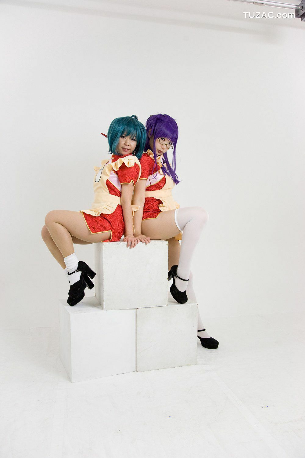 日本CosPlay_チョコボール向囲&amp;酸っぱい甘味所 《マクロスF》マクロストライアングル》 写真集