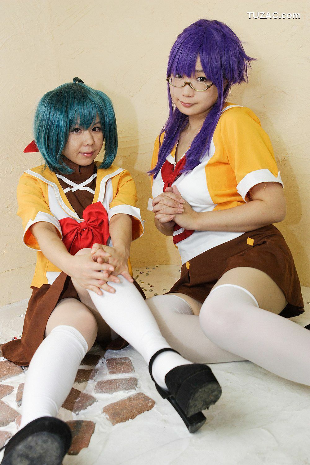 日本CosPlay_チョコボール向囲&amp;酸っぱい甘味所 《マクロスF》マクロストライアングル》 写真集