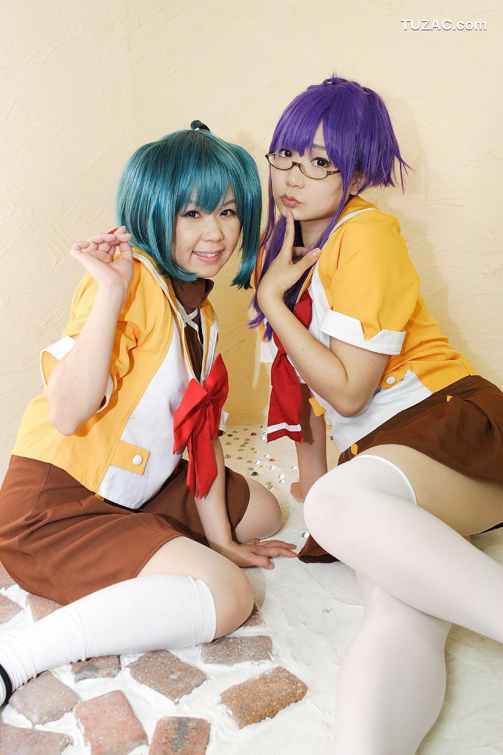日本CosPlay_チョコボール向囲&amp;酸っぱい甘味所 《マクロスF》マクロストライアングル》 写真集