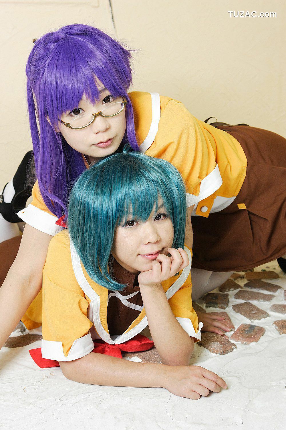 日本CosPlay_チョコボール向囲&amp;酸っぱい甘味所 《マクロスF》マクロストライアングル》 写真集