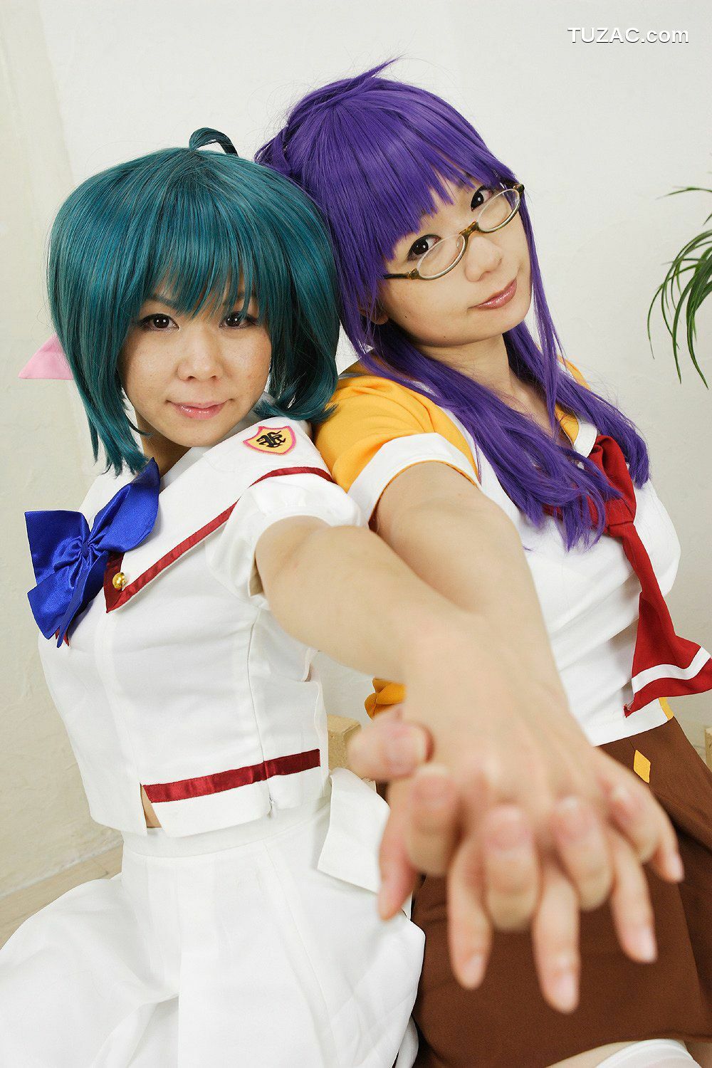 日本CosPlay_チョコボール向囲&amp;酸っぱい甘味所 《マクロスF》マクロストライアングル》 写真集