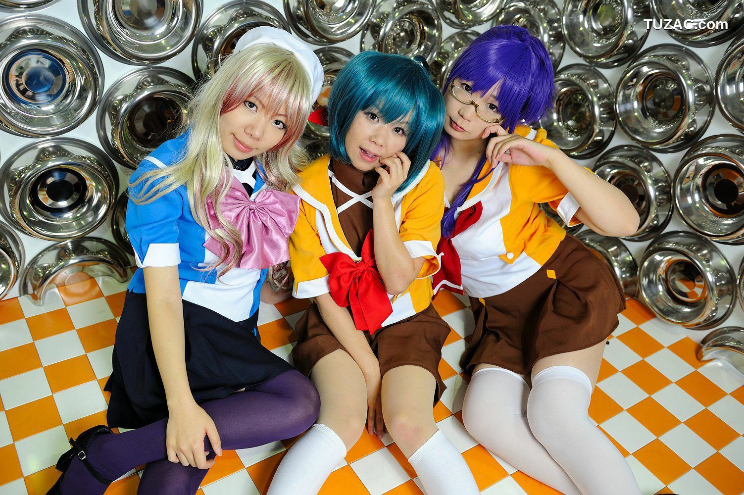 日本CosPlay_チョコボール向囲&amp;酸っぱい甘味所 《マクロスF》マクロストライアングル》 写真集