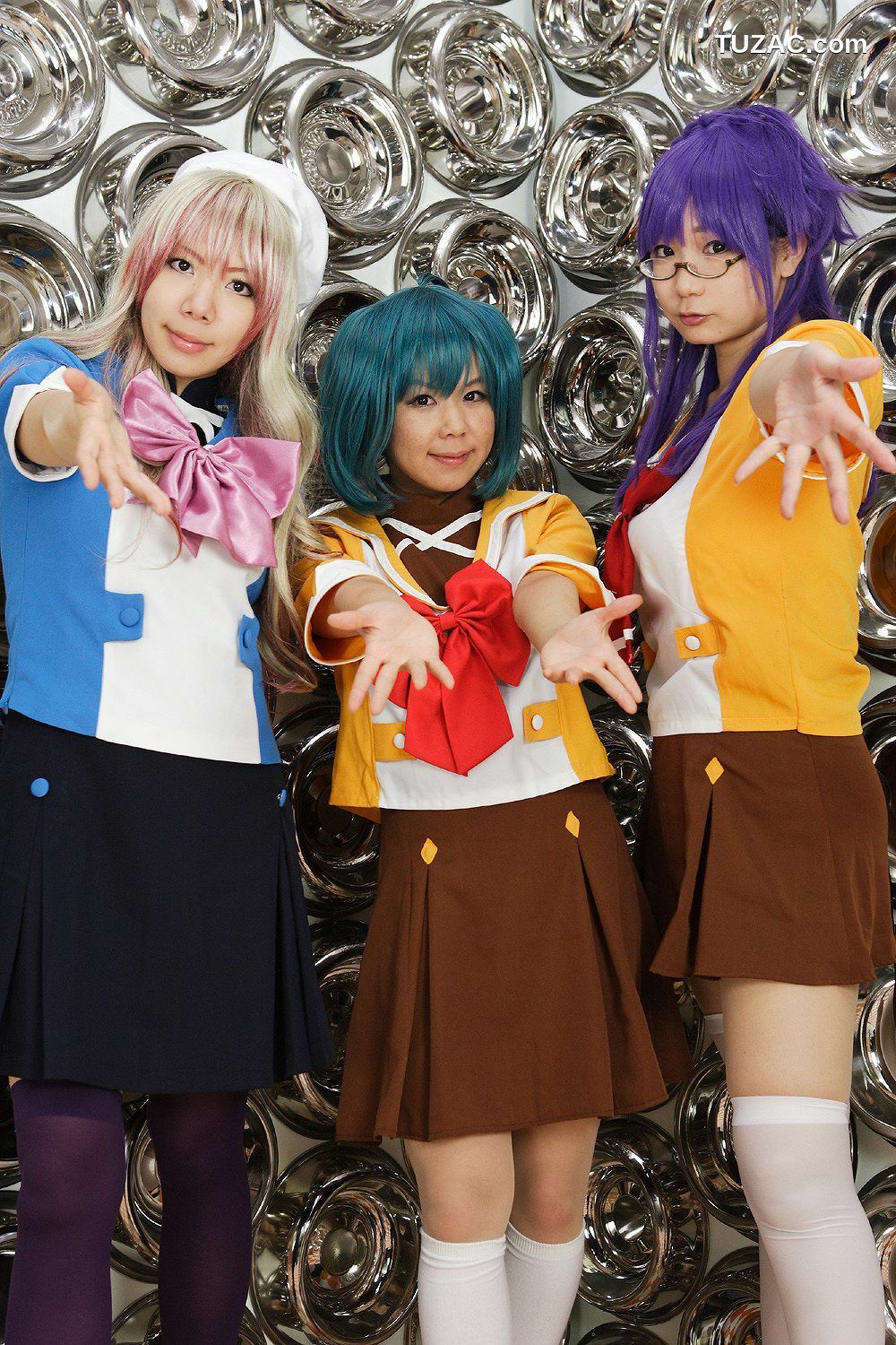 日本CosPlay_チョコボール向囲&amp;酸っぱい甘味所 《マクロスF》マクロストライアングル》 写真集