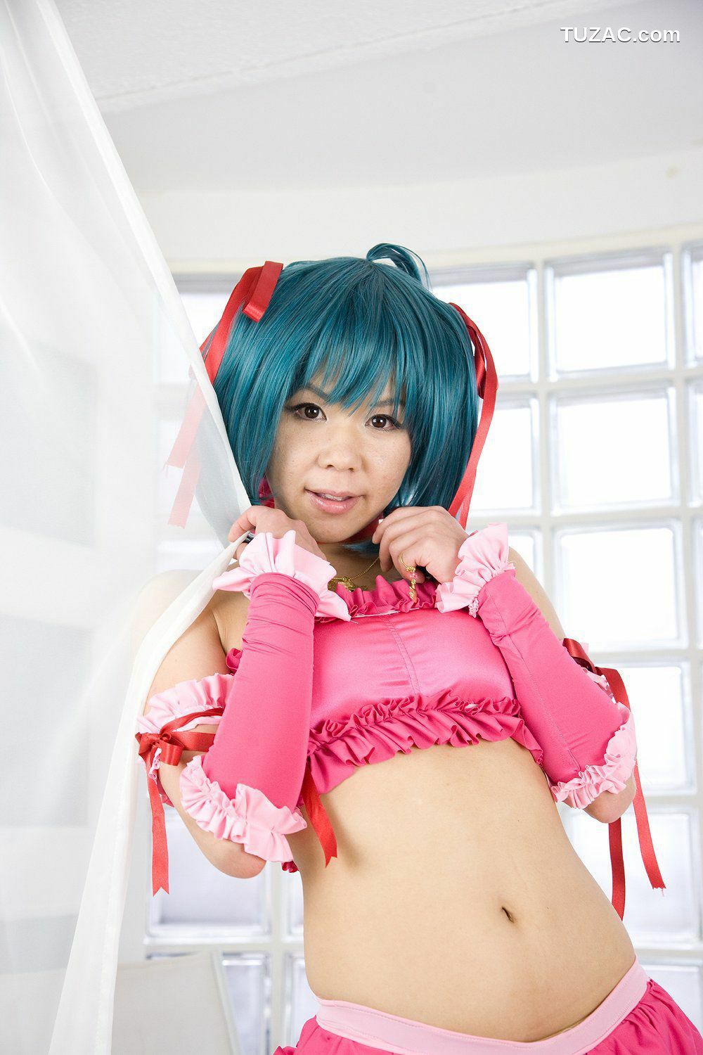 日本CosPlay_チョコボール向囲&amp;酸っぱい甘味所 《マクロスF》マクロストライアングル》 写真集