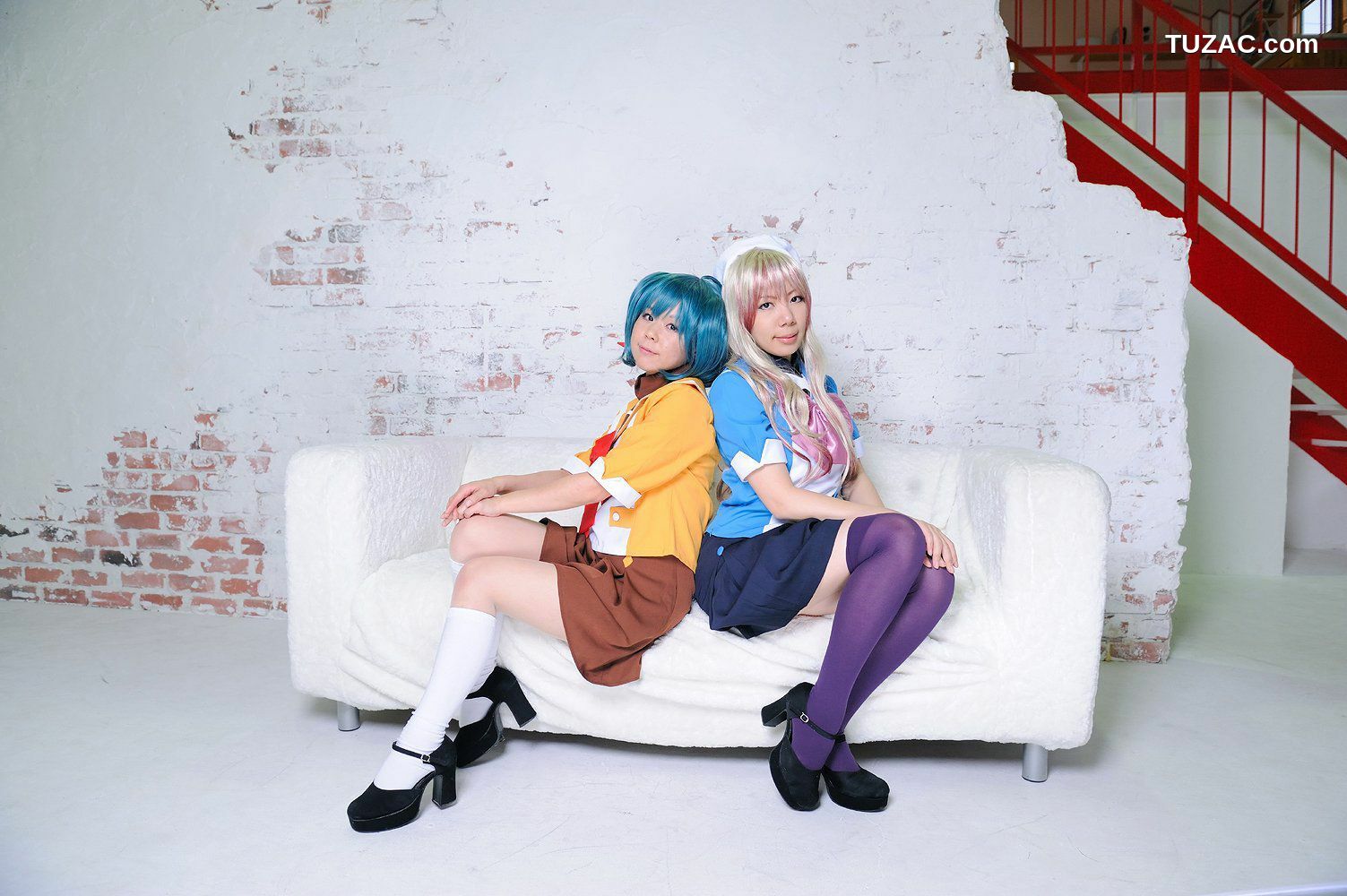 日本CosPlay_チョコボール向囲&amp;酸っぱい甘味所 《マクロスF》マクロストライアングル》 写真集