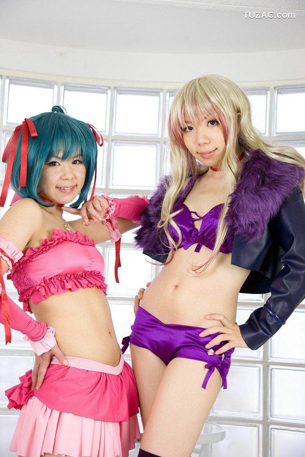 日本CosPlay_チョコボール向囲&amp;酸っぱい甘味所 《マクロスF》マクロストライアングル》 写真集